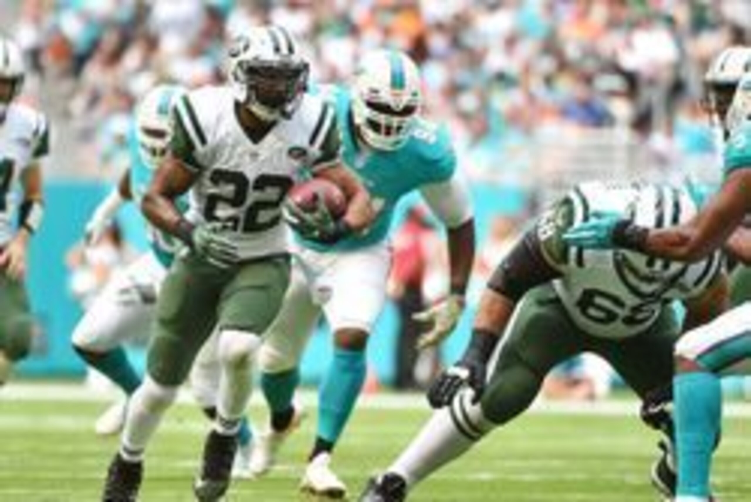 Nov 6, 2016; Miami Gardens, FL, USA; New York Jets running back Matt Forte (22) runs the ball against the Miami Dolphins during the first half at Hard Rock Stadium. Mandatory Credit: Jasen Vinlove-USA TODAY Sports