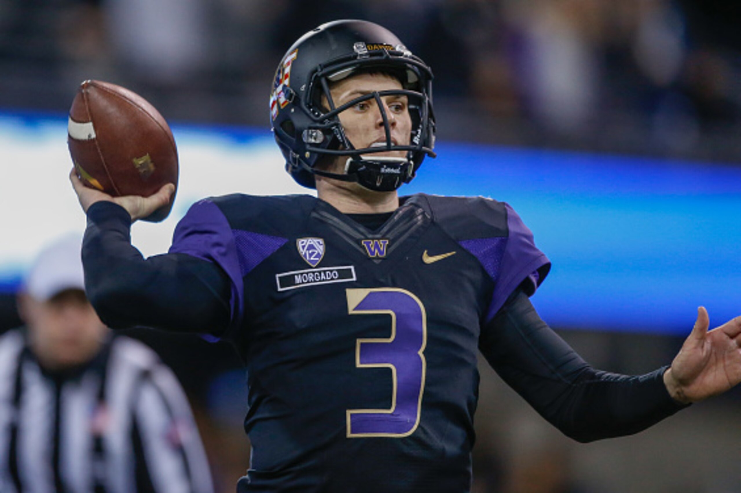 SEATTLE, WA - NOVEMBER 12:  Quarterback Jake Browning #3 of the Washington Huskies passes against the USC Trojans on November 12, 2016 at Husky Stadium in Seattle, Washington. The Trojans defeated the Huskies 24-13.  (Photo by Otto Greule Jr/Getty Images)