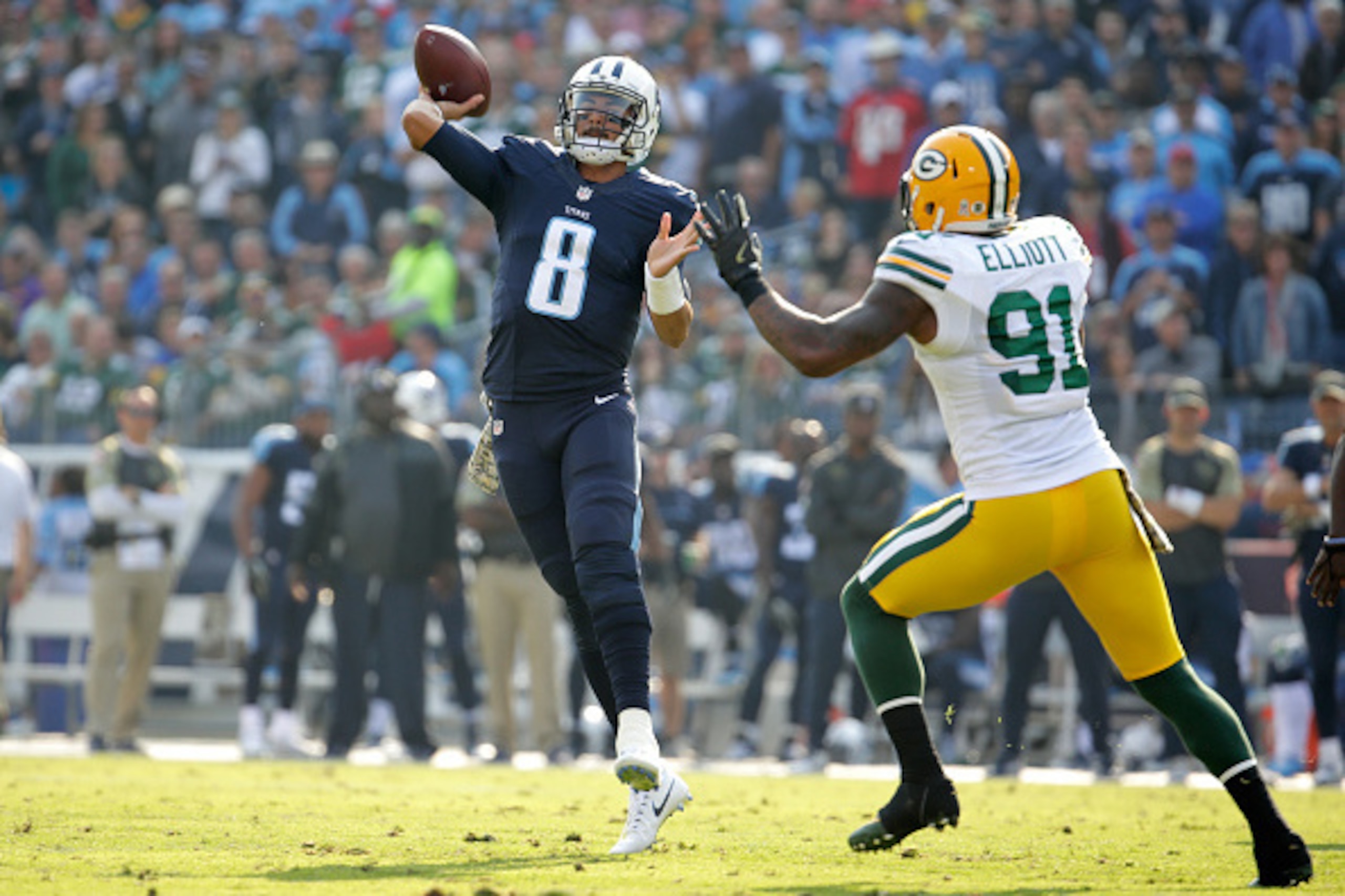 NASHVILLE, TN - NOVEMBER 13: Marcus Mariota #8 of the Tennessee Titans throws a pass during the game against the Green Bay Packers at Nissan Stadium on November 13, 2016 in Nashville, Tennessee. (Photo by Andy Lyons/Getty Images) NASHVILLE, TN - NOVEMBER 13: Marcus Mariota #8 of the Tennessee Titans throws a pass during the game against the Green Bay Packers at Nissan Stadium on November 13, 2016 in Nashville, Tennessee. (Photo by Andy Lyons/Getty Images)