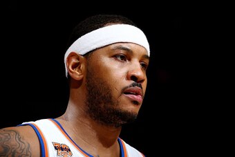 NEW YORK, NY - NOVEMBER 14:  Carmelo Anthony #7 of the New York Knicks reacts to a play against the Dallas Mavericks during the game on November 14, 2016 at Madison Square Garden in New York City, New York.  NOTE TO USER: User expressly acknowledges and a