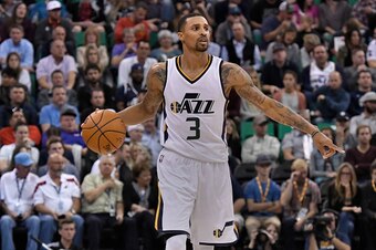 SALT LAKE CITY, UT - NOVEMBER 04: George Hill #3 of the Utah Jazz directs a play while controlling the ball during their game against the San Antonio Spurs at Vivint Smart Home Arena on November 4, 2016 in Salt Lake City, Utah. NOTE TO USER: User expressl