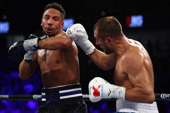 LAS VEGAS, NV - NOVEMBER 19:  Andre Ward and Sergey Kovalev exchange punches during their WBO/IBF/WBA Light Heavyweight Championship fight at  T-Mobile Arena on November 19, 2016 in Las Vegas, Nevada.  (Photo by Al Bello/Getty Images)