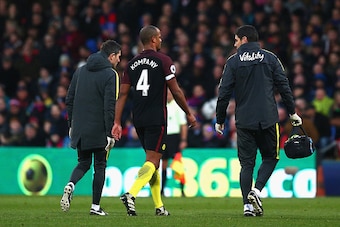 LONDON, ENGLAND - NOVEMBER 19: Vincent Kompany of Manchester City is taken off injured during the Premier League match between Crystal Palace and Manchester City at Selhurst Park on November 19, 2016 in London, England.  (Photo by Charlie Crowhurst/Getty 