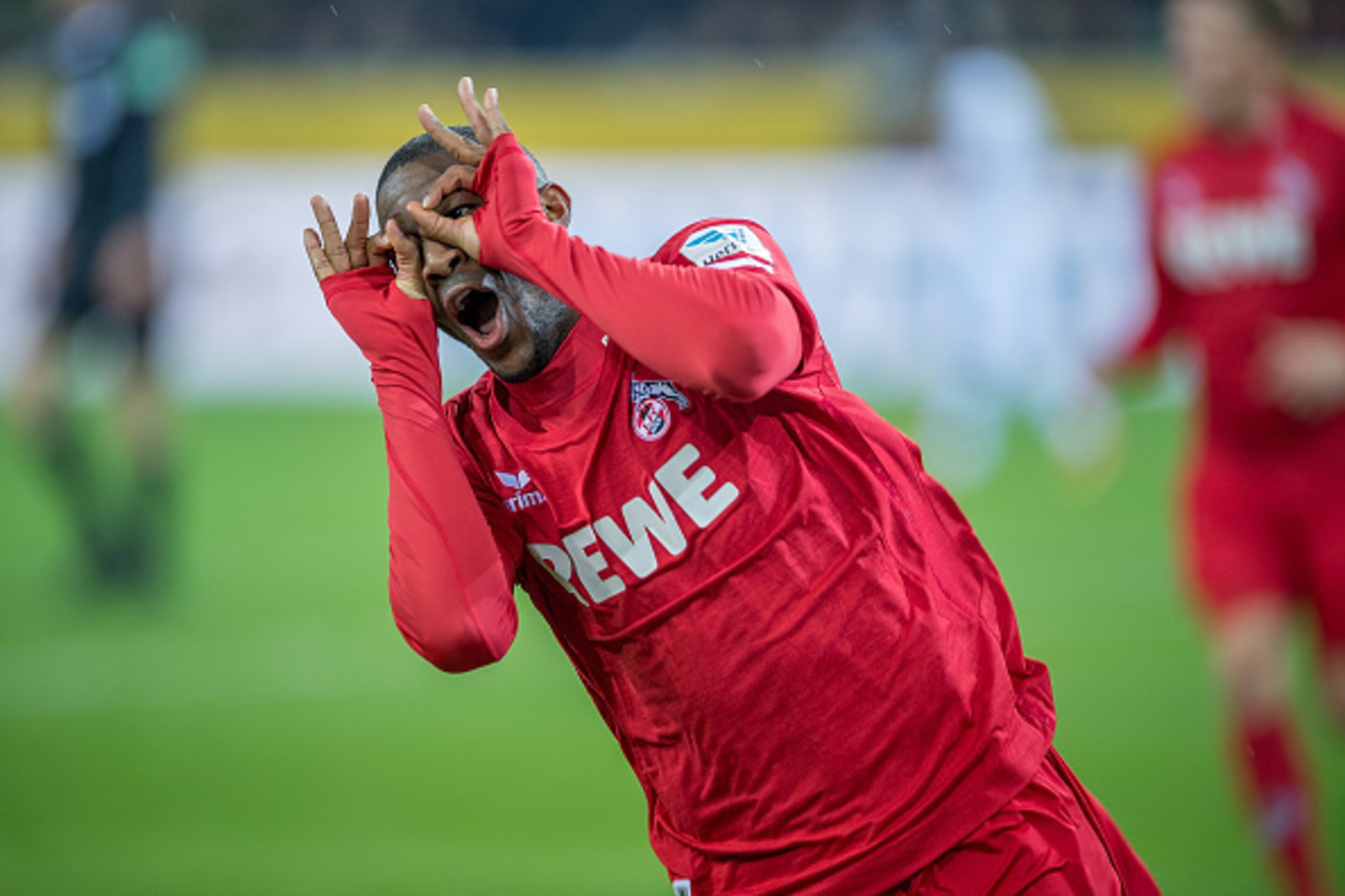 MOENCHENGLADBACH, GERMANY - NOVEMBER 19: Forward Anthony Modeste (27) of 1.FC Koeln celebrating his goal (1:1) during the 1. Bundesliga match between Borussia Moenchengladbach and 1. FC Koeln at the Borussia-Park on November 19, 2016 in Moenchengladbach, 