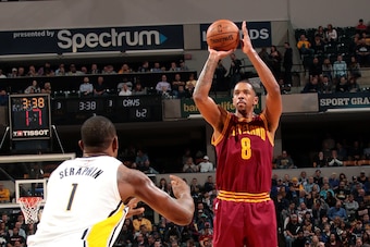 INDIANAPOLIS, IN - NOVEMBER 16: Channing Frye #8 of the Cleveland Cavaliers shoots the ball during the game against the Indiana Pacers on November 16, 2016 at Bankers Life Fieldhouse in Indianapolis, Indiana. NOTE TO USER: User expressly acknowledges and
