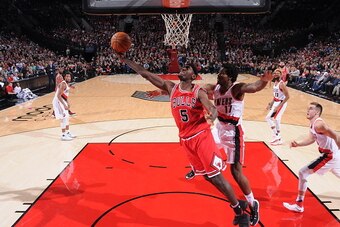 PORTLAND, OR - NOVEMBER 15:  Bobby Portis #5 of the Chicago Bulls goes to the basket against the Portland Trail Blazers on November 15, 2016 at the Moda Center in Portland, Oregon. NOTE TO USER: User expressly acknowledges and agrees that, by downloading 