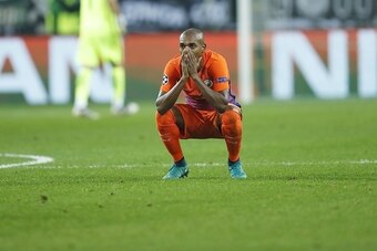 Fernandinho of Manchester Cityduring the UEFA Champions League group C match between Borussia Monchengladbach and Manchester City on November 23, 2016 at the Borussia Park stadium in Monchengladbach, Germany(Photo by VI Images via Getty Images)