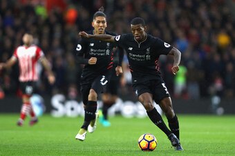 SOUTHAMPTON, ENGLAND - NOVEMBER 19: Georginio Wijnaldum of Liverpool in action during the Premier League match between Southampton and Liverpool at St Mary's Stadium on November 19, 2016 in Southampton, England.  (Photo by Bryn Lennon/Getty Images)