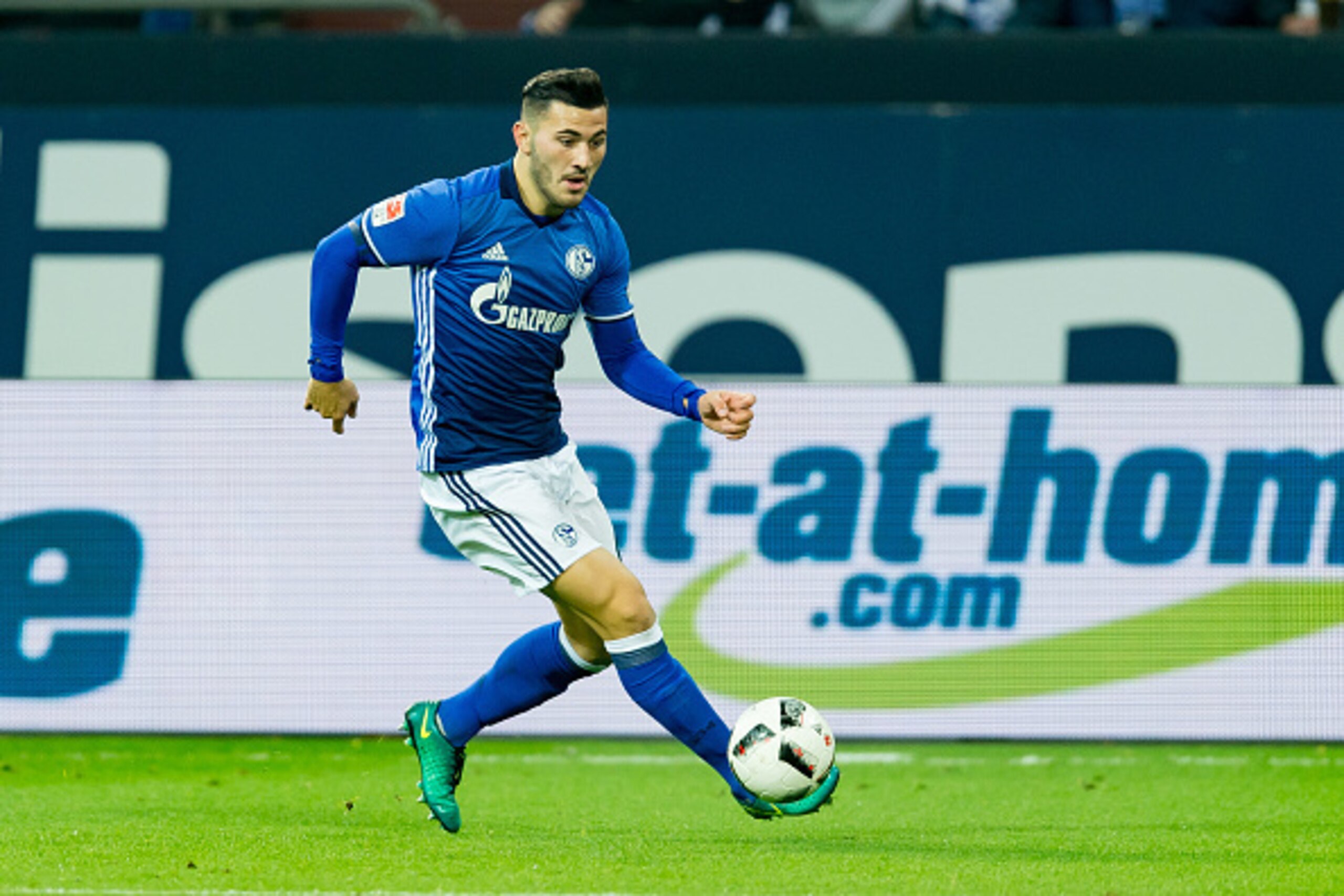 Gelsenkirchen, Germany 06.11.2016, 1. Bundesliga 10. Spieltag, FC Schalke 04 - SV Werder Bremen, 3:1,  Sead Kolasinac (S04) in aktion    (Photo by TF-Images/Getty Images)