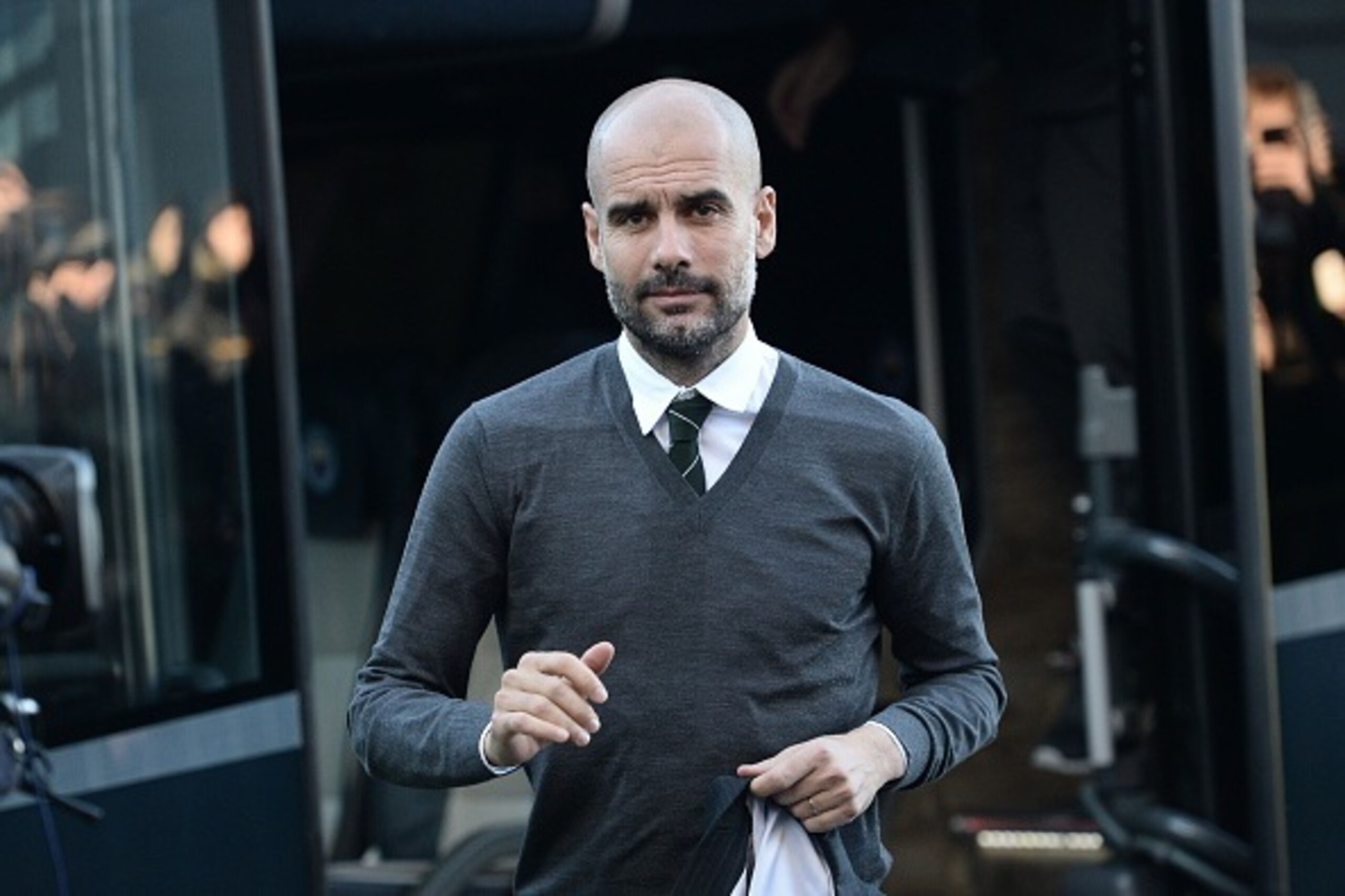 Manchester City's Spanish manager Pep Guardiola arrives for the English Premier League football match between Burnley and Manchester City at Turf Moor in Burnley, north west England on Novmember 26, 2016. / AFP / Oli SCARFF / RESTRICTED TO EDITORIAL USE. 