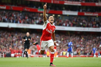 LONDON, ENGLAND - SEPTEMBER 24:  Alexis Sanchez of Arsenal celebrates scoring his sides first goal during the Premier League match between Arsenal and Chelsea at the Emirates Stadium on September 24, 2016 in London, England.  (Photo by Paul Gilham/Getty I