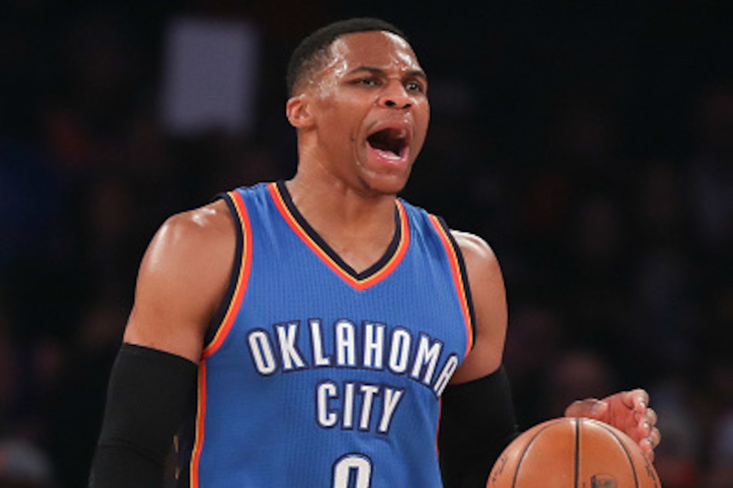 NEW YORK, NY - NOVEMBER 28:  Russell Westbrook #0 of the Oklahoma City Thunder dribbles up court against the New York Knicks during the first half at Madison Square Garden on November 28, 2016 in New York City. NOTE TO USER: User expressly acknowledges an