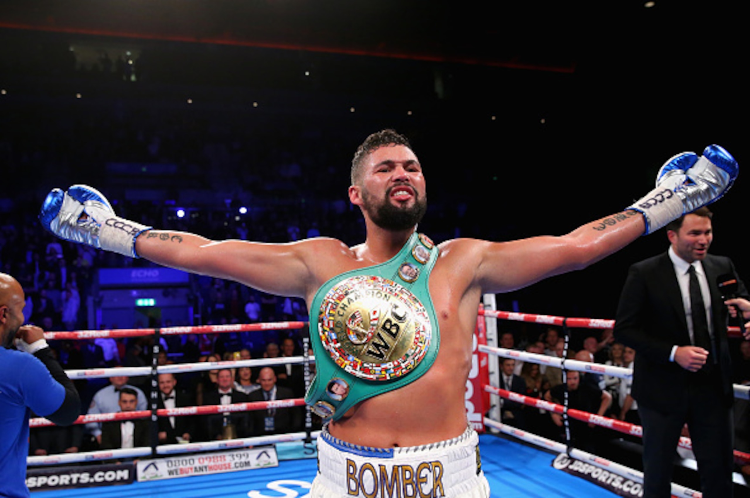 LIVERPOOL, ENGLAND - OCTOBER 15:  Tony Bellew of England celebrates after winning in the WBC Cruiserweight Championship match during Boxing at Echo Arena on October 15, 2016 in Liverpool, England.  (Photo by Alex Livesey/Getty Images)