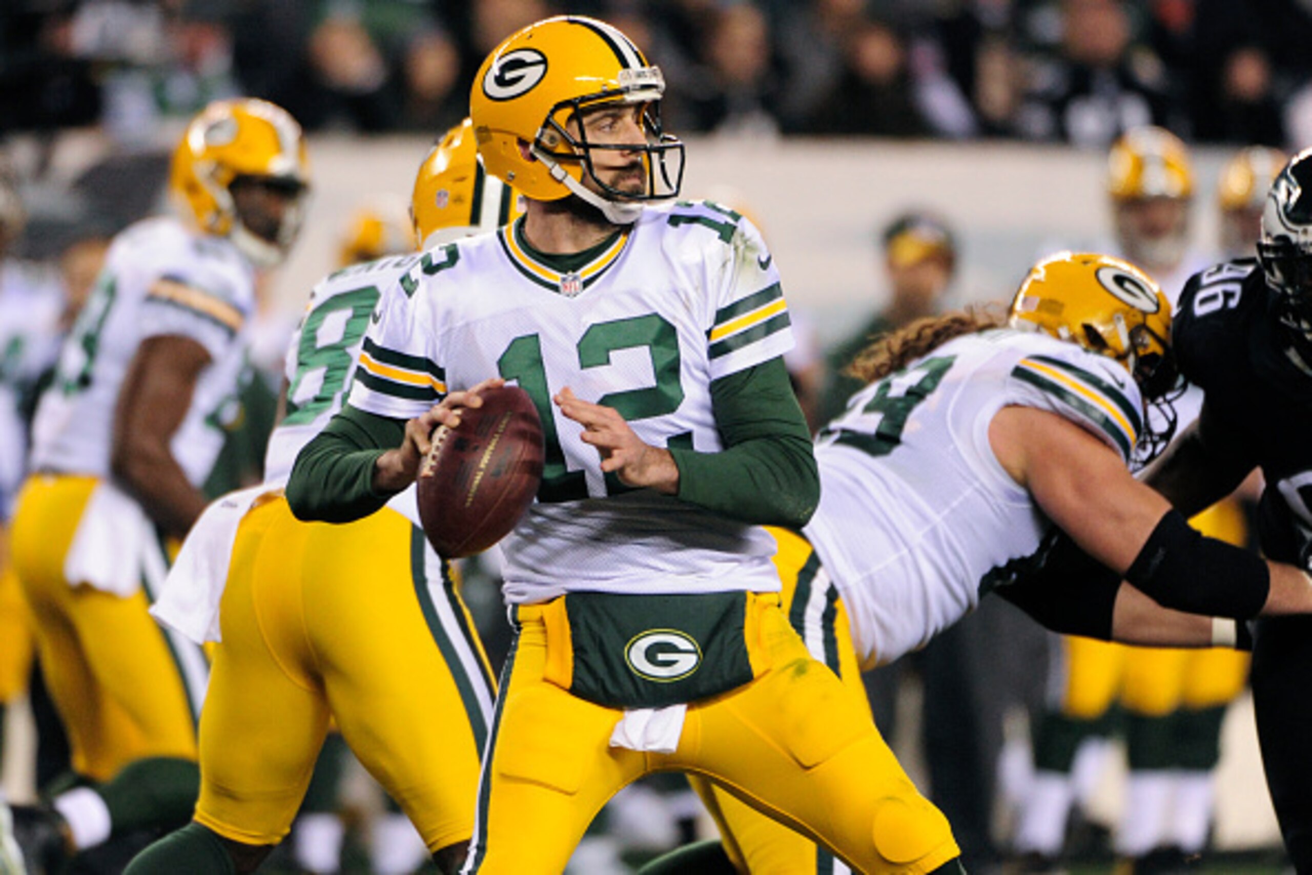 PHILADELPHIA, PA - NOVEMBER 28: Aaron Rodgers #12 of the Green Bay Packers looks to throw against the Philadelphia Eagles in the second quarter at Lincoln Financial Field on November 28, 2016 in Philadelphia, Pennsylvania. Green Bay won 27-13. (Photo by C PHILADELPHIA, PA - NOVEMBER 28: Aaron Rodgers #12 of the Green Bay Packers looks to throw against the Philadelphia Eagles in the second quarter at Lincoln Financial Field on November 28, 2016 in Philadelphia, Pennsylvania. Green Bay won 27-13. (Photo by C