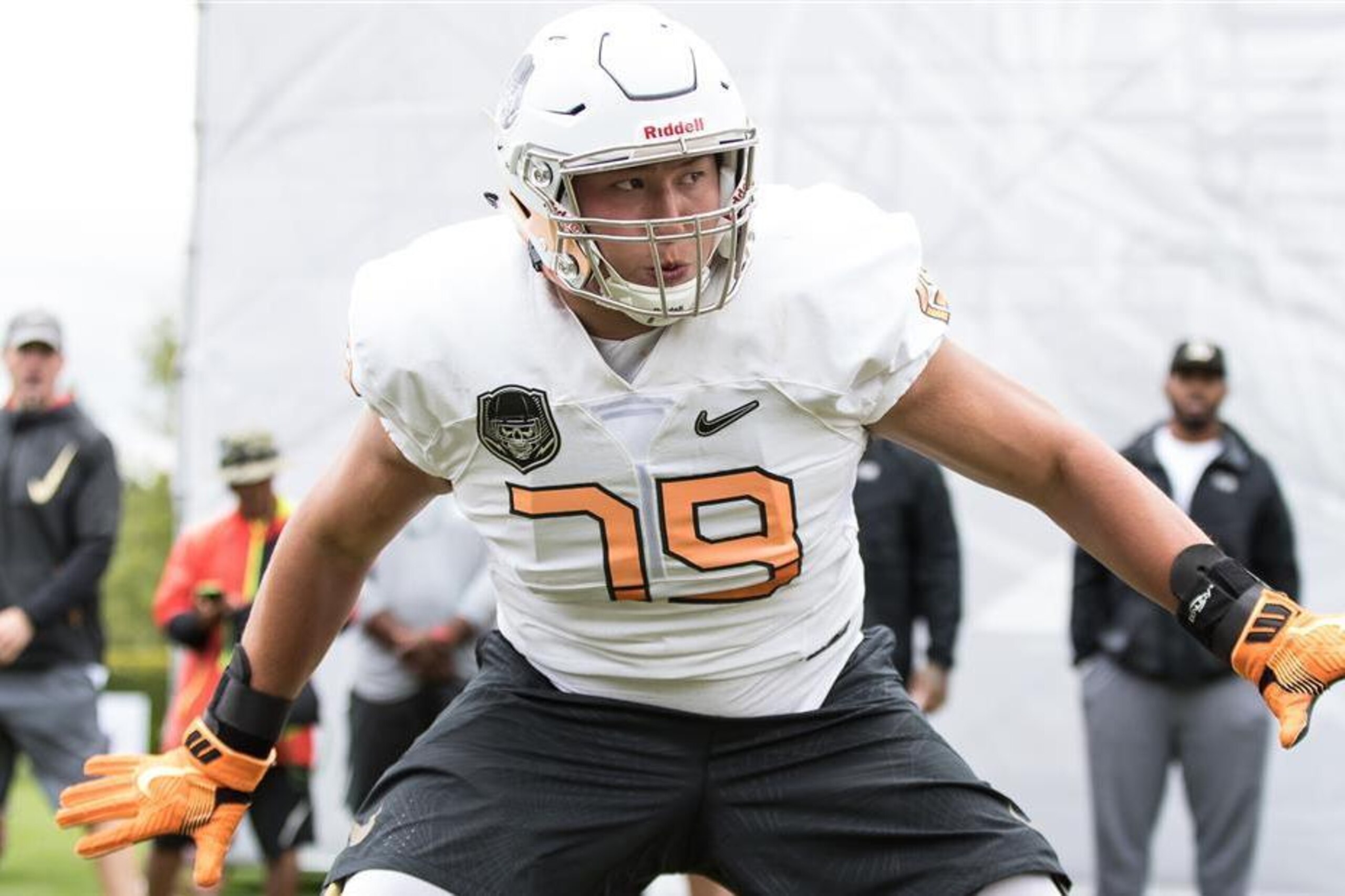Foster Sarell, the nation's top-ranked offensive tackles and No. 2 overall player, is one of the big recruiting mysteries of the 2017 class.