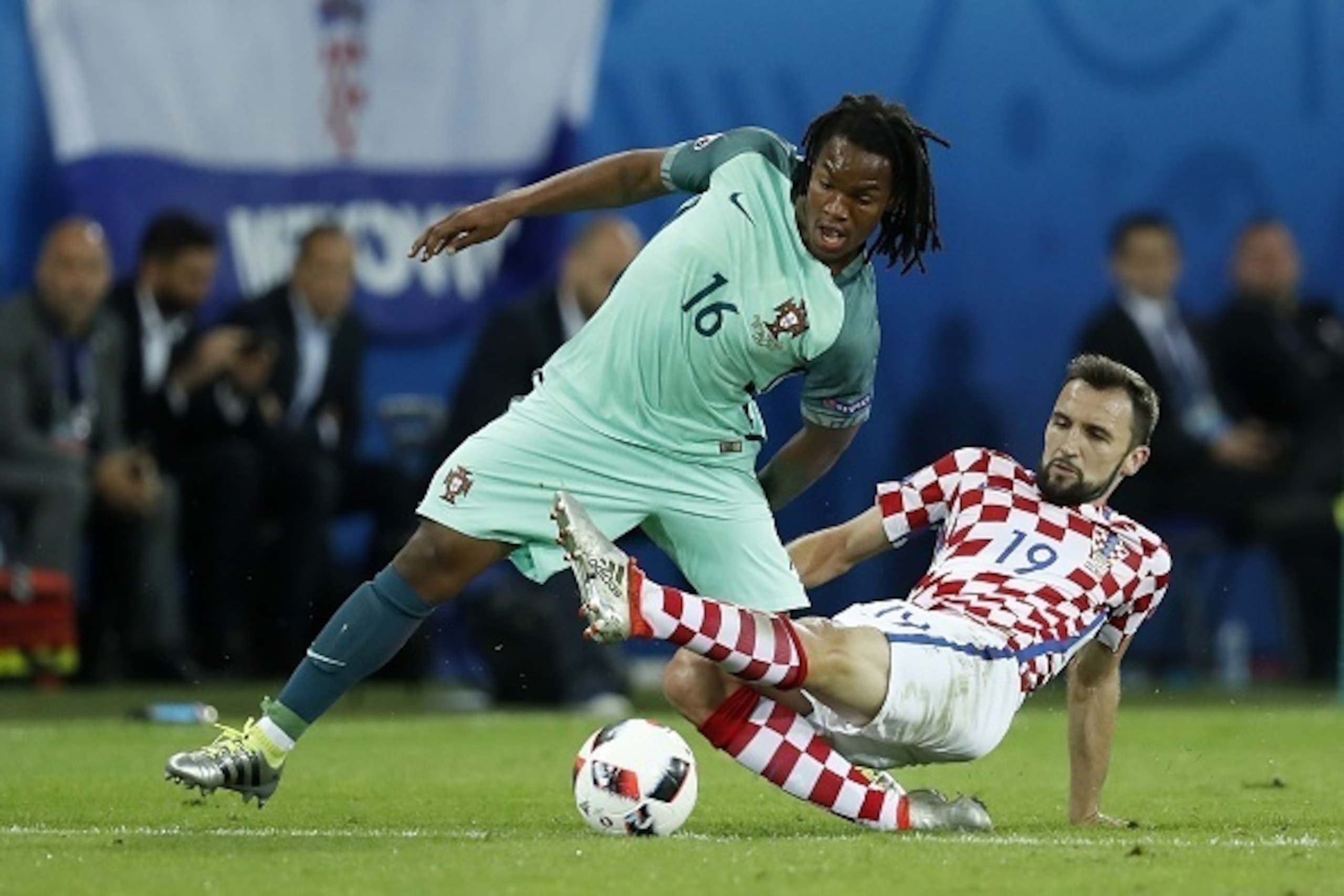 (L-R) Renato Sanches of Portugal, Milan Badelj of Croatia during the UEFA Euro 2016 round of 16 match between Croatia and Portugal on June 25, 2016 at the stade Bollaert-Delelis in Lens, France.(Photo by VI Images via Getty Images)