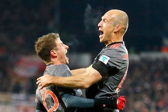 Muller and Arjen Robben (right) teamed up effectively.