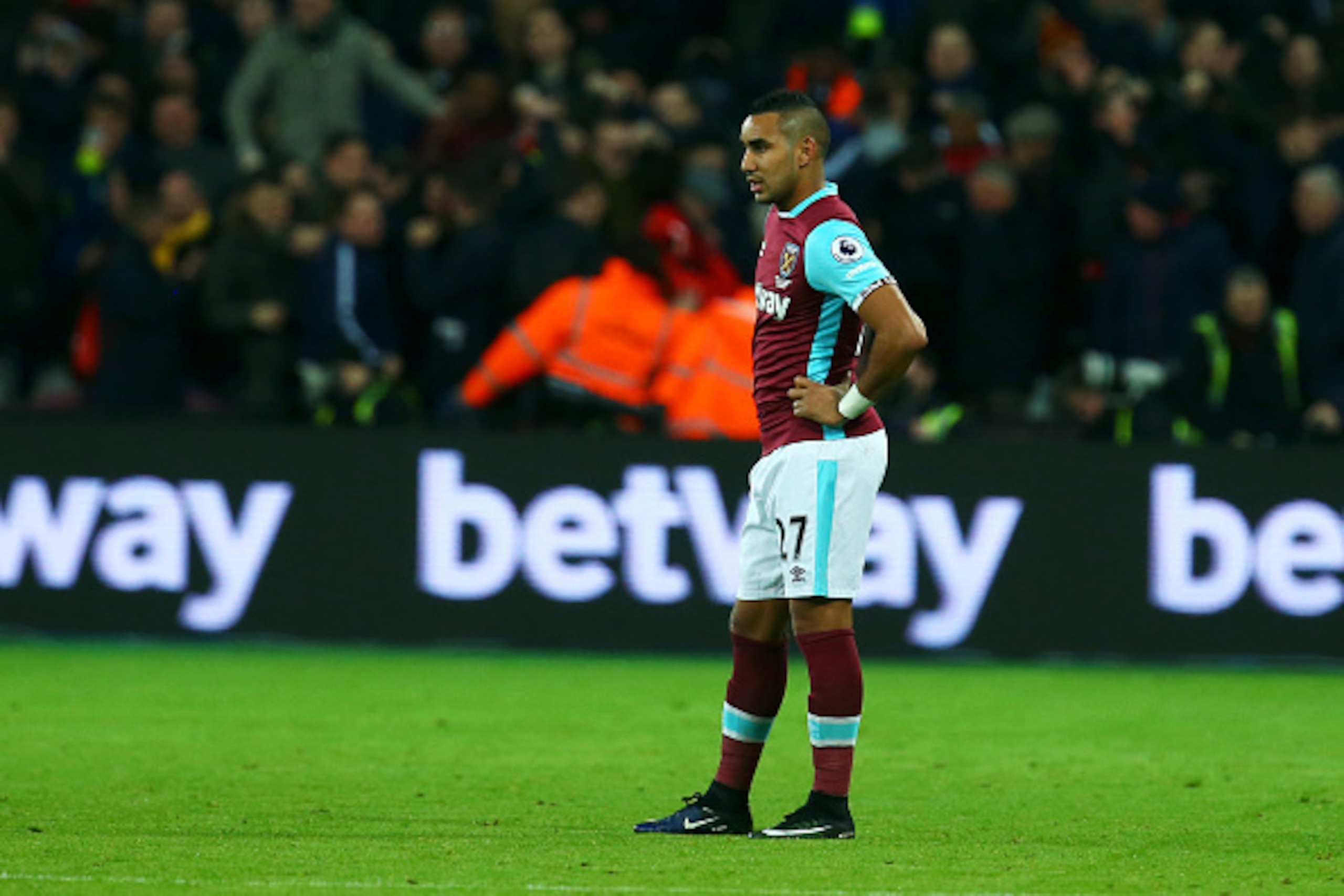 LONDON, ENGLAND - DECEMBER 03:  Dimitri Payet of West Ham United looks despondent during the Premier League match between West Ham United and Arsenal at London Stadium on December 3, 2016 in London, England.  (Photo by Charlie Crowhurst/Getty Images)