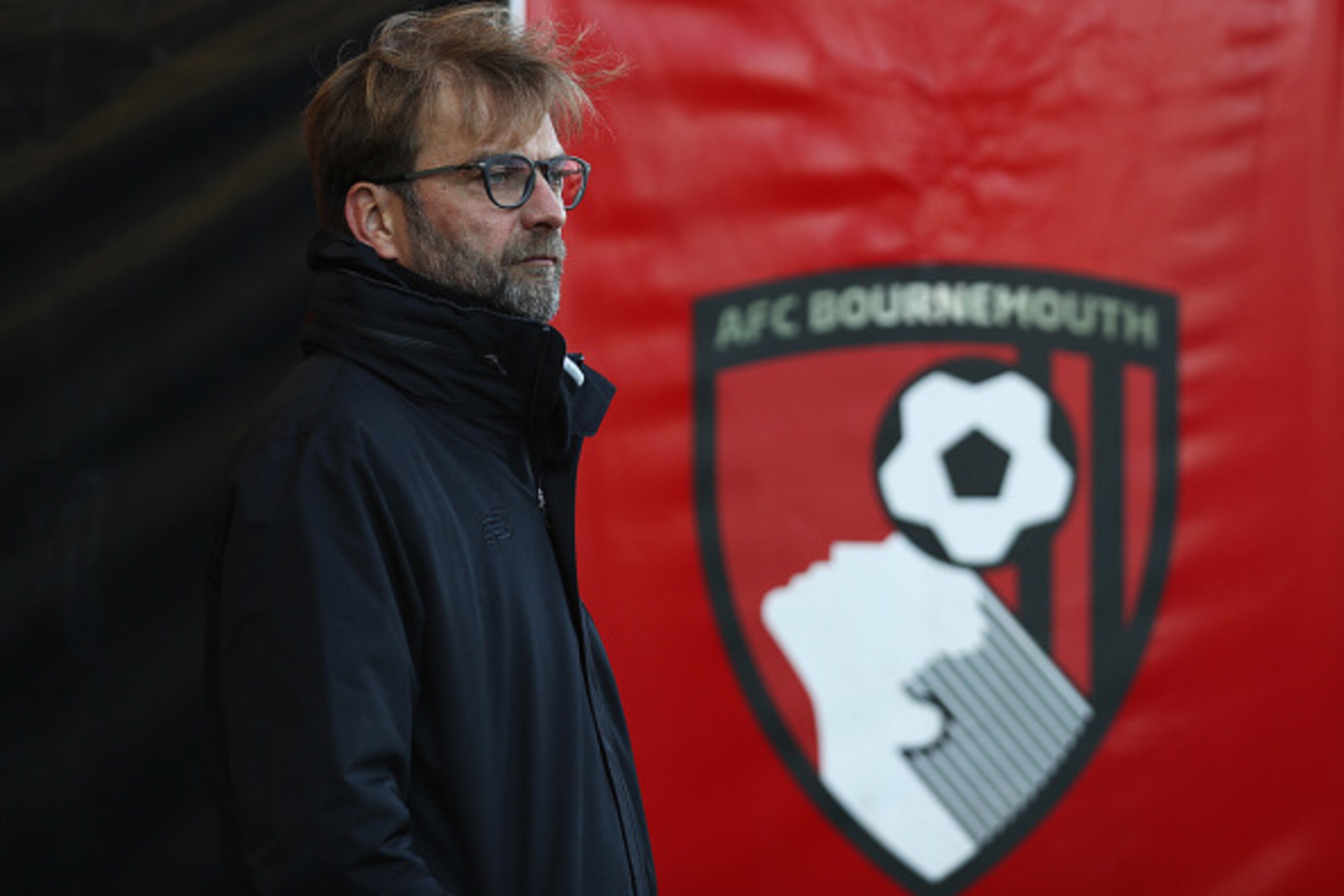 BOURNEMOUTH, ENGLAND - DECEMBER 04: Jurgen Klopp manager of Liverpool looks on prior to the Premier League match between AFC Bournemouth and Liverpool at Vitality Stadium on December 4, 2016 in Bournemouth, England. (Photo by Bryn Lennon/Getty Images) BOURNEMOUTH, ENGLAND - DECEMBER 04: Jurgen Klopp manager of Liverpool looks on prior to the Premier League match between AFC Bournemouth and Liverpool at Vitality Stadium on December 4, 2016 in Bournemouth, England. (Photo by Bryn Lennon/Getty Images)