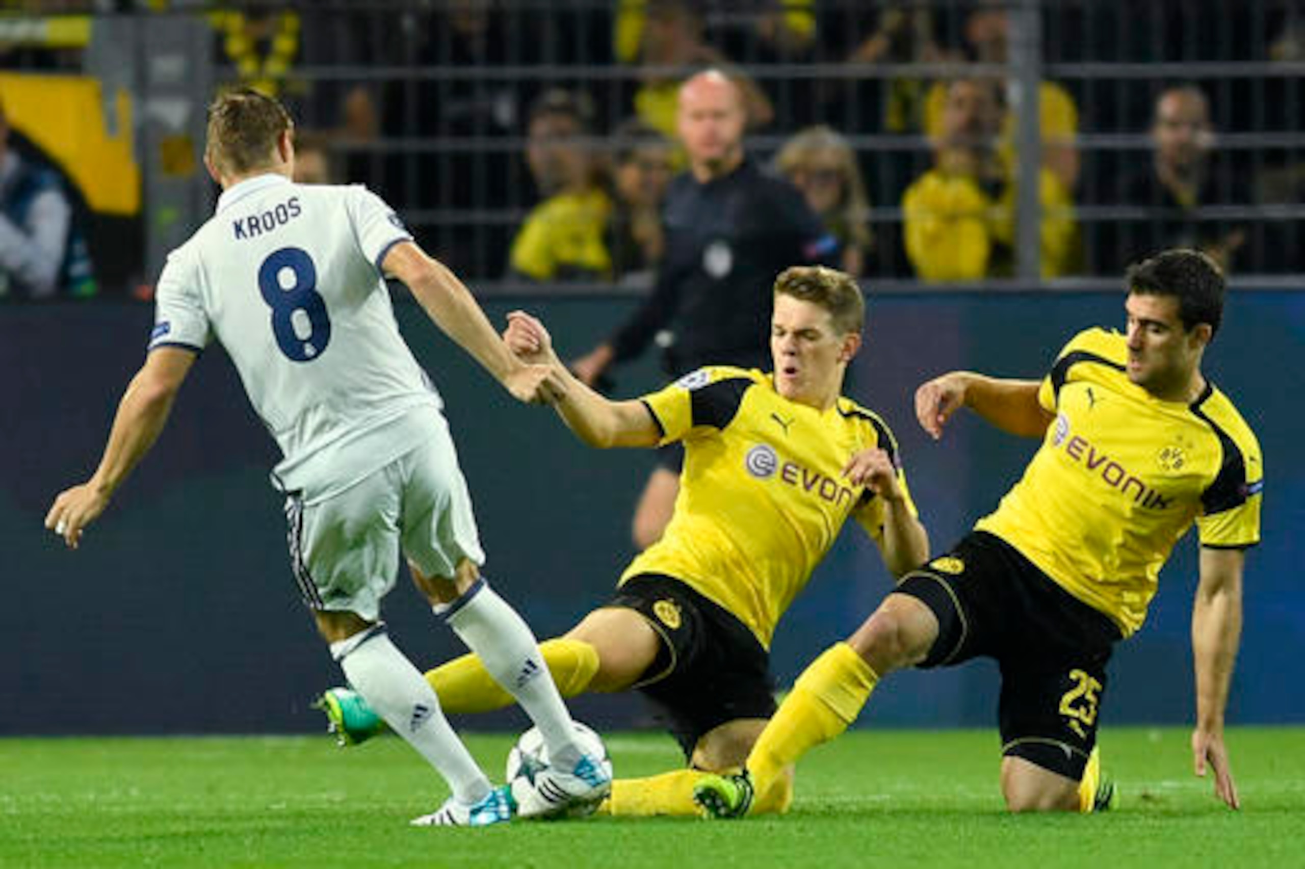 Toni Kroos occupied special attention in the first meeting.