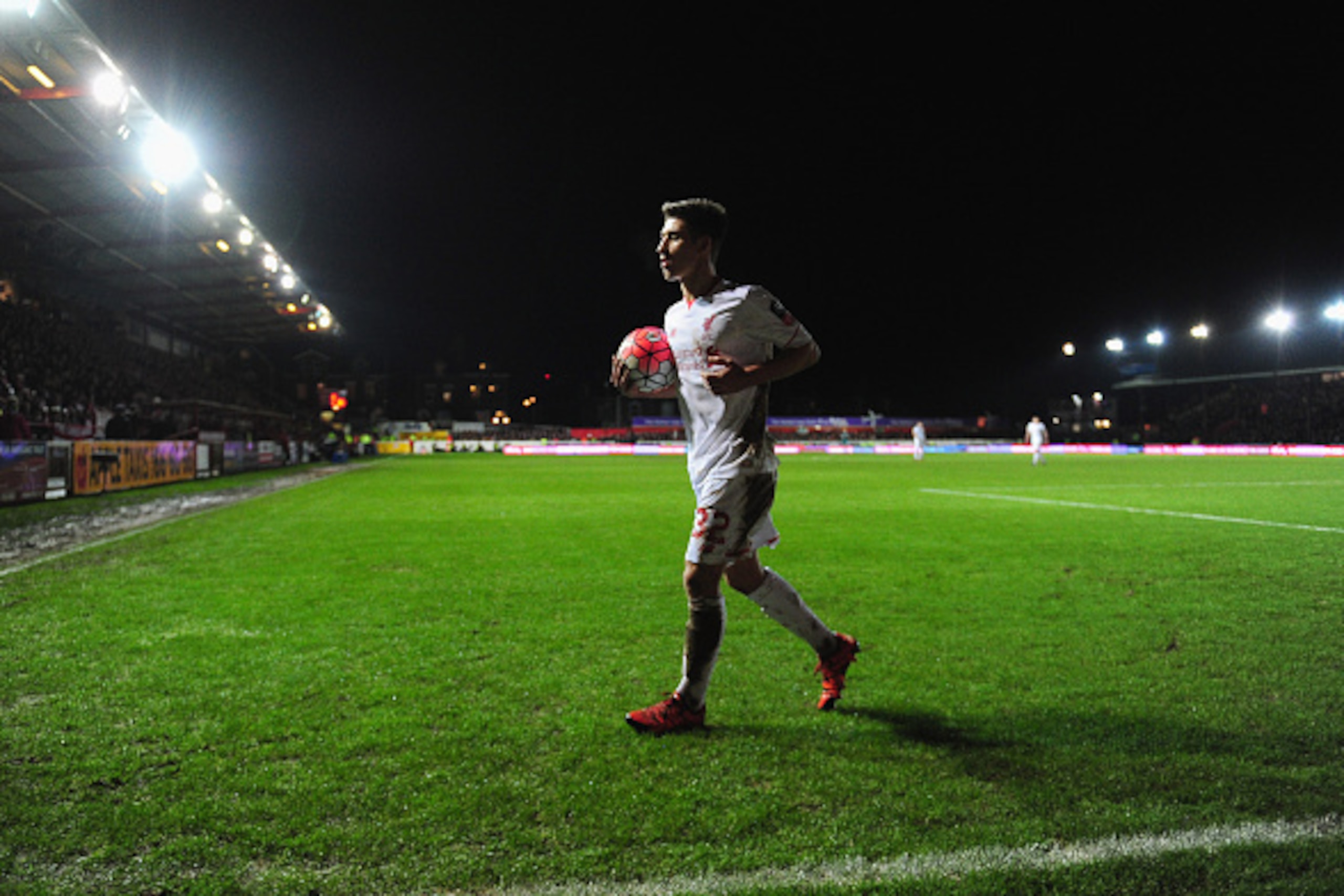 EXETER, ENGLAND - JANUARY 08: Cameron Brannagan of Liverpool prepares to take a corner during the Emirates FA Cup third round match between Exeter City and Liverpool at St James Park on January 8, 2016 in Exeter, England. (Photo by Dan Mullan/Getty Imag EXETER, ENGLAND - JANUARY 08: Cameron Brannagan of Liverpool prepares to take a corner during the Emirates FA Cup third round match between Exeter City and Liverpool at St James Park on January 8, 2016 in Exeter, England. (Photo by Dan Mullan/Getty Imag