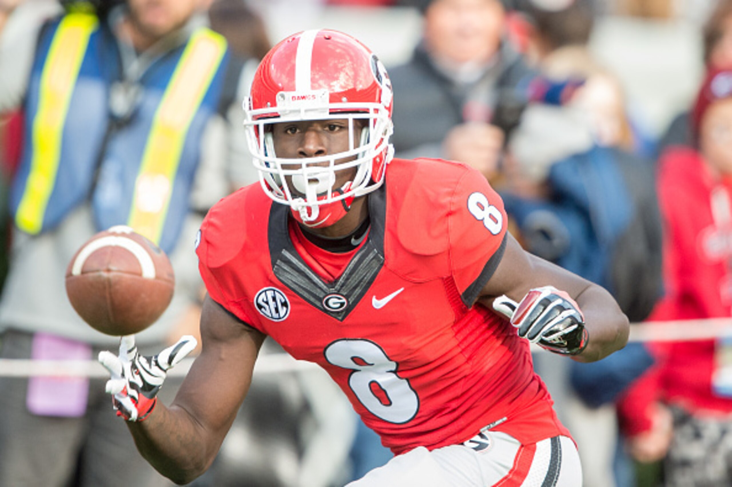 ATHENS, GA - NOVEMBER 12: Wide receiver Riley Ridley #8 of the Georgia Bulldogs attempts to catch a pass prior to their game against the Auburn Tigers at Sanford Stadium on November 12, 2016 in Athens, Georgia. The Georgia Bulldogs defeated the Auburn Tig