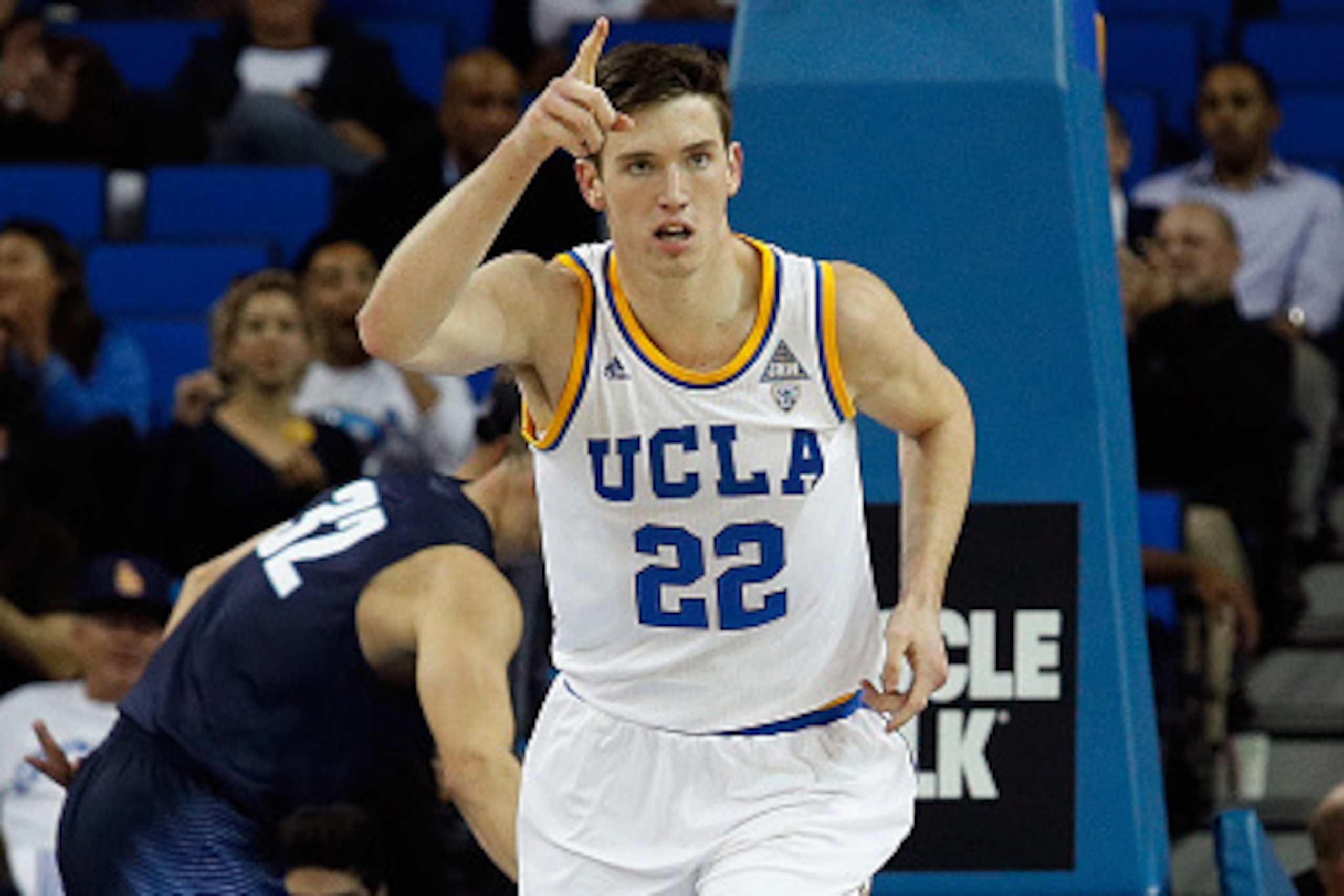 LOS ANGELES, CA - NOVEMBER 17: T.J. Leaf #22 of the UCLA Bruins celebrates during their game against University of San Diego at Pauley Pavilion on November 17, 2016 in Los Angeles, California. (Photo by Josh Lefkowitz/Getty Images) LOS ANGELES, CA - NOVEMBER 17: T.J. Leaf #22 of the UCLA Bruins celebrates during their game against University of San Diego at Pauley Pavilion on November 17, 2016 in Los Angeles, California. (Photo by Josh Lefkowitz/Getty Images)