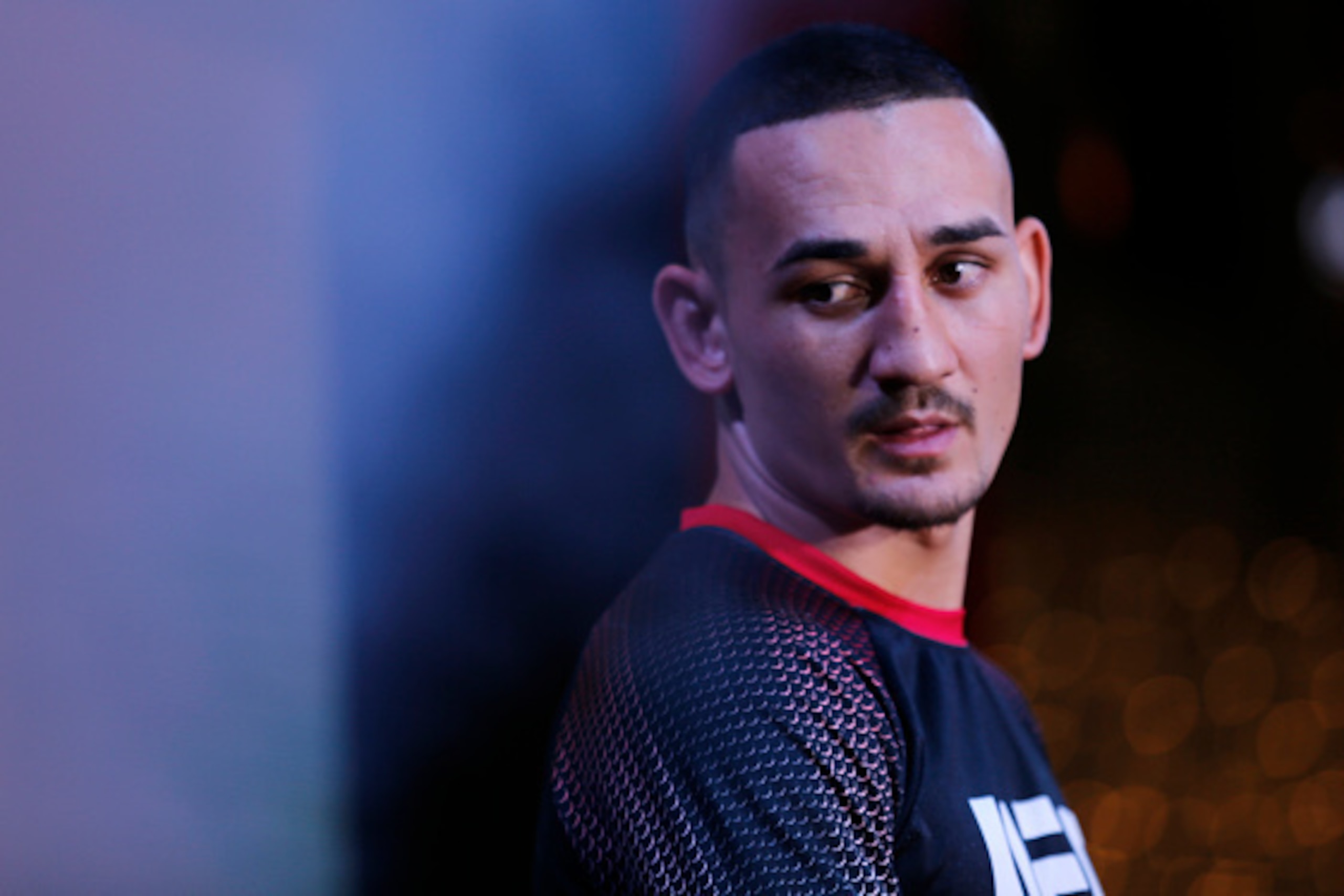 MANILA, PHILIPPINES - SEPTEMBER 17:  Max Holloway holds an open workout session for media and fans on September 17, 2016 at SM Megamall in Manila, Philippines.  (Photo by Jeoffrey Maitem/Zuffa LLC/Zuffa LLC via Getty Images)