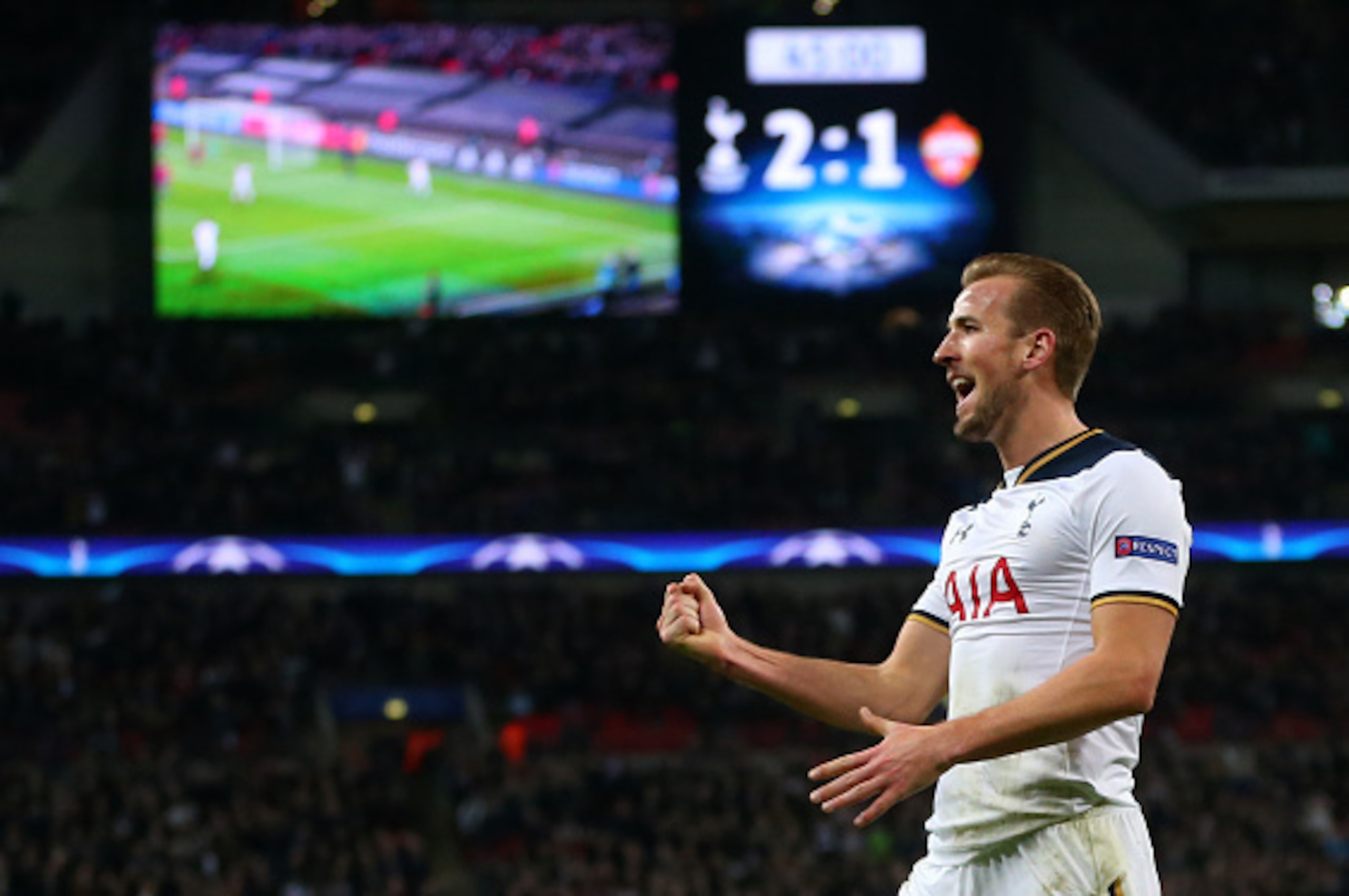 LONDON, ENGLAND - DECEMBER 07: Harry Kane of Tottenham Hotspur celebrates after he scores to make it 2-1 during the UEFA Champions League match between Tottenham Hotspur FC and PFC CSKA Moskva at Wembley Stadium on December 7, 2016 in London, England. (Ph