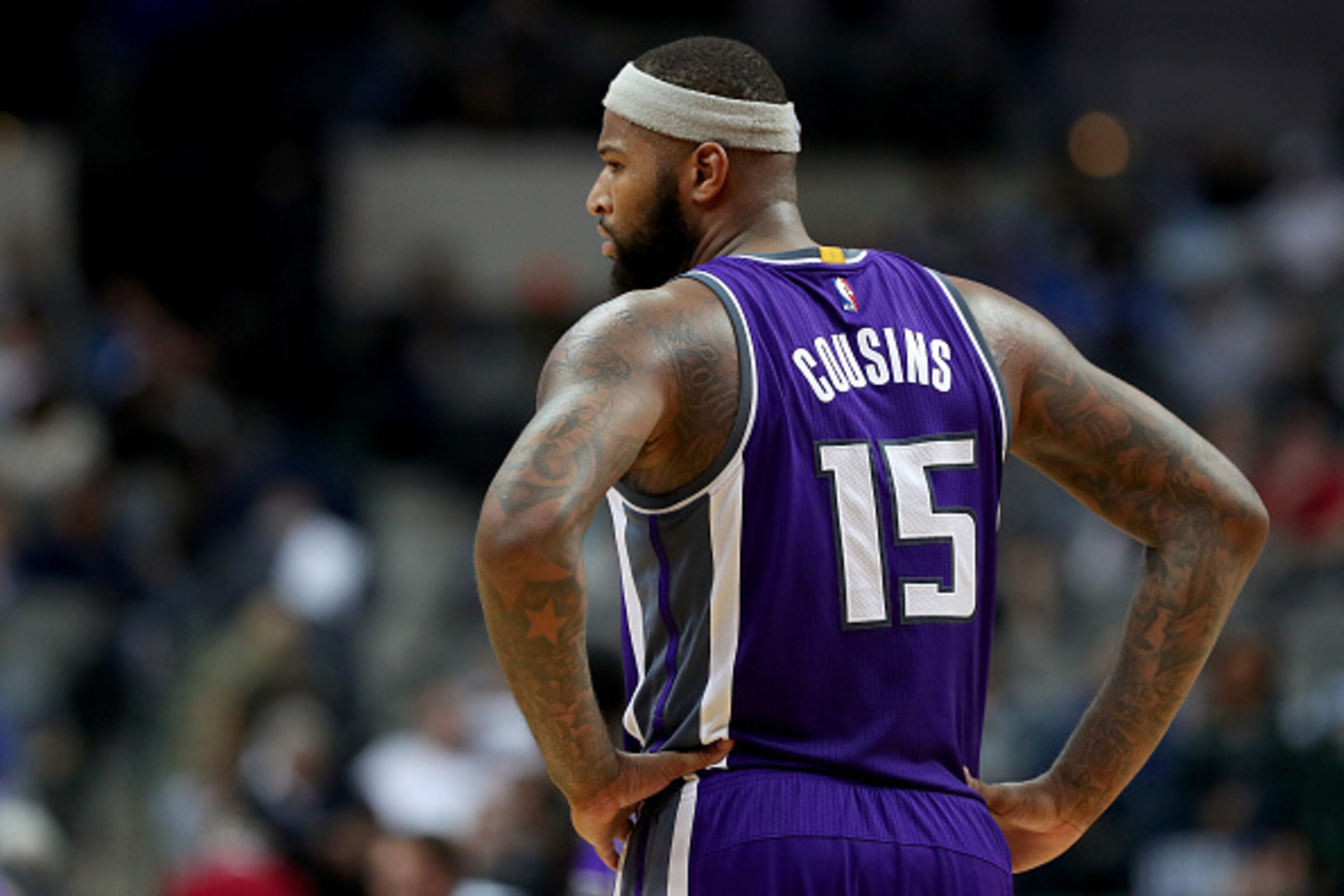 DALLAS, TX - DECEMBER 07: DeMarcus Cousins #15 of the Sacramento Kings takes on the Dallas Mavericks in the second half at American Airlines Center on December 7, 2016 in Dallas, Texas. NOTE TO USER: User expressly acknowledges and agrees that, by downlo DALLAS, TX - DECEMBER 07: DeMarcus Cousins #15 of the Sacramento Kings takes on the Dallas Mavericks in the second half at American Airlines Center on December 7, 2016 in Dallas, Texas. NOTE TO USER: User expressly acknowledges and agrees that, by downlo