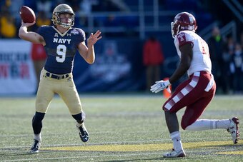QB Zach Abey will try to lead Navy to its 15th consecutive win over Army.