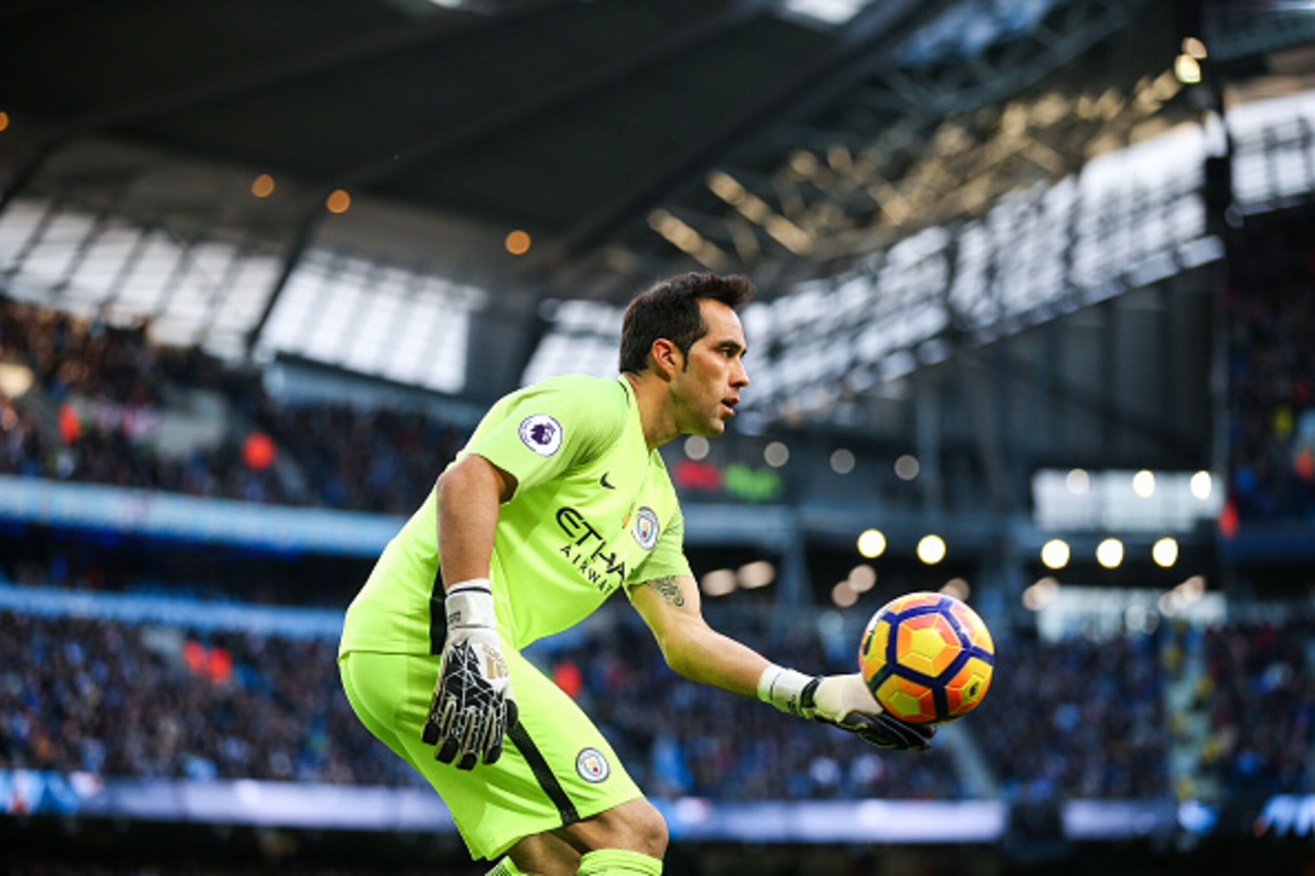 MANCHESTER, ENGLAND - NOVEMBER 05: Claudio Bravo of Manchester City during the Premier League match between Manchester City and Middlesbrough at Etihad Stadium on November 5, 2016 in Manchester, England. (Photo by Robbie Jay Barratt - AMA/Getty Images) MANCHESTER, ENGLAND - NOVEMBER 05: Claudio Bravo of Manchester City during the Premier League match between Manchester City and Middlesbrough at Etihad Stadium on November 5, 2016 in Manchester, England. (Photo by Robbie Jay Barratt - AMA/Getty Images)