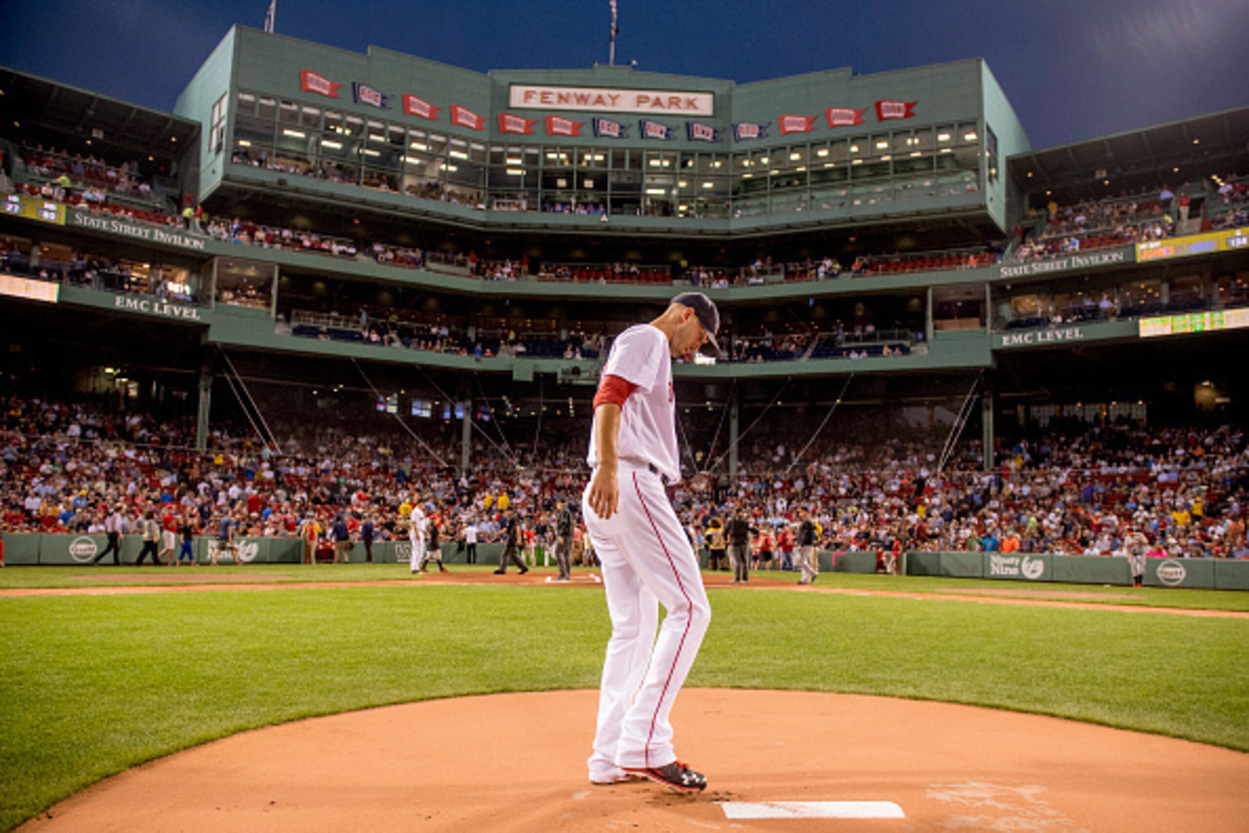 BOSTON, MA - SEPTEMBER 14: Rick Porcello #22 of the Boston Red Sox takes the mound before the first inning of a game against the Baltimore Orioles on September 14, 2016 at Fenway Park in Boston, Massachusetts. (Photo by Billie Weiss/Boston Red Sox/Getty I