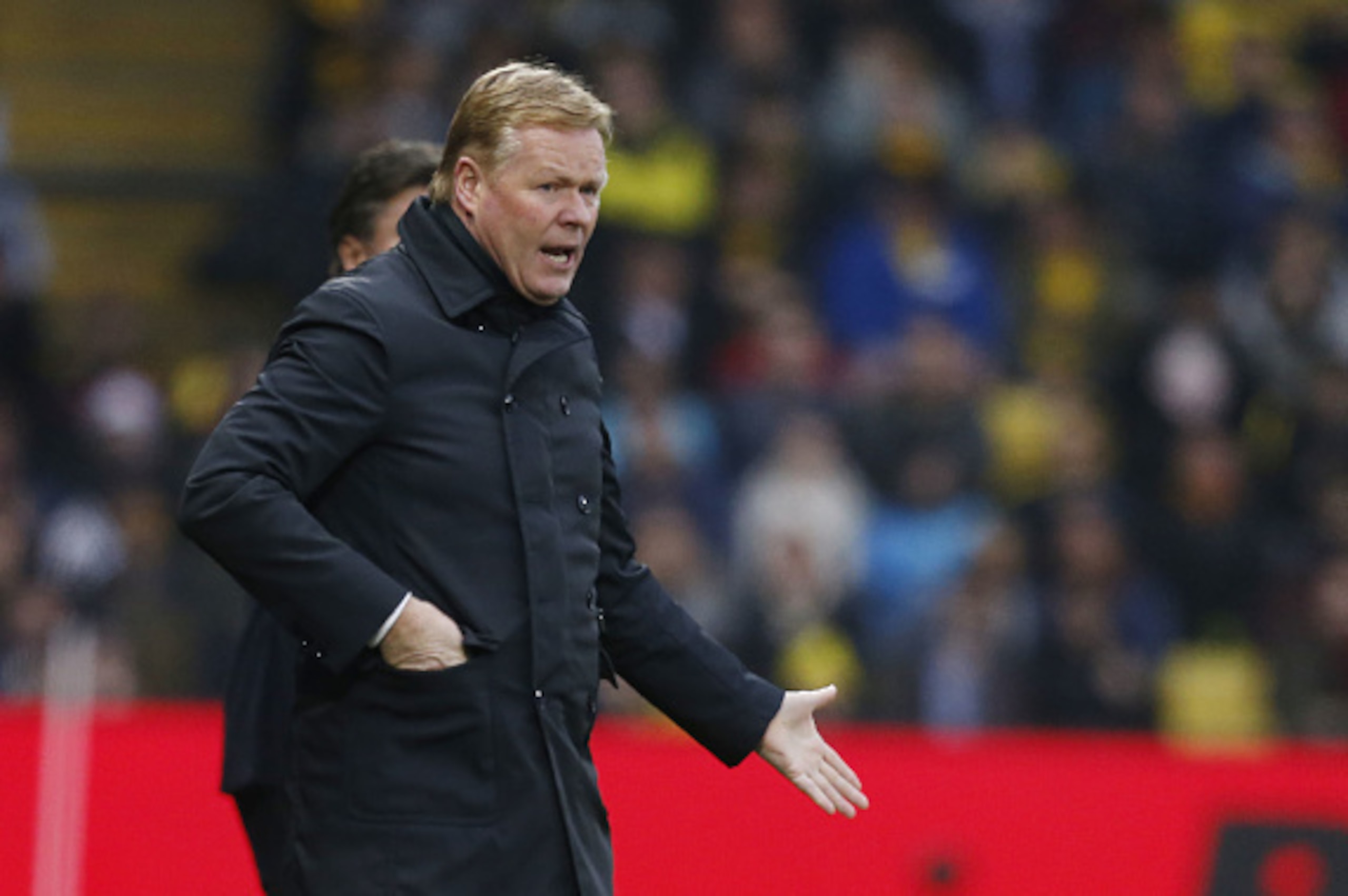 Everton's Dutch manager Ronald Koeman gestures during the English Premier League football match between Watford and Everton at Vicarage Road Stadium in Watford, north of London on December 10, 2016. / AFP / Ian KINGTON / RESTRICTED TO EDITORIAL USE. No us Everton's Dutch manager Ronald Koeman gestures during the English Premier League football match between Watford and Everton at Vicarage Road Stadium in Watford, north of London on December 10, 2016. / AFP / Ian KINGTON / RESTRICTED TO EDITORIAL USE. No us