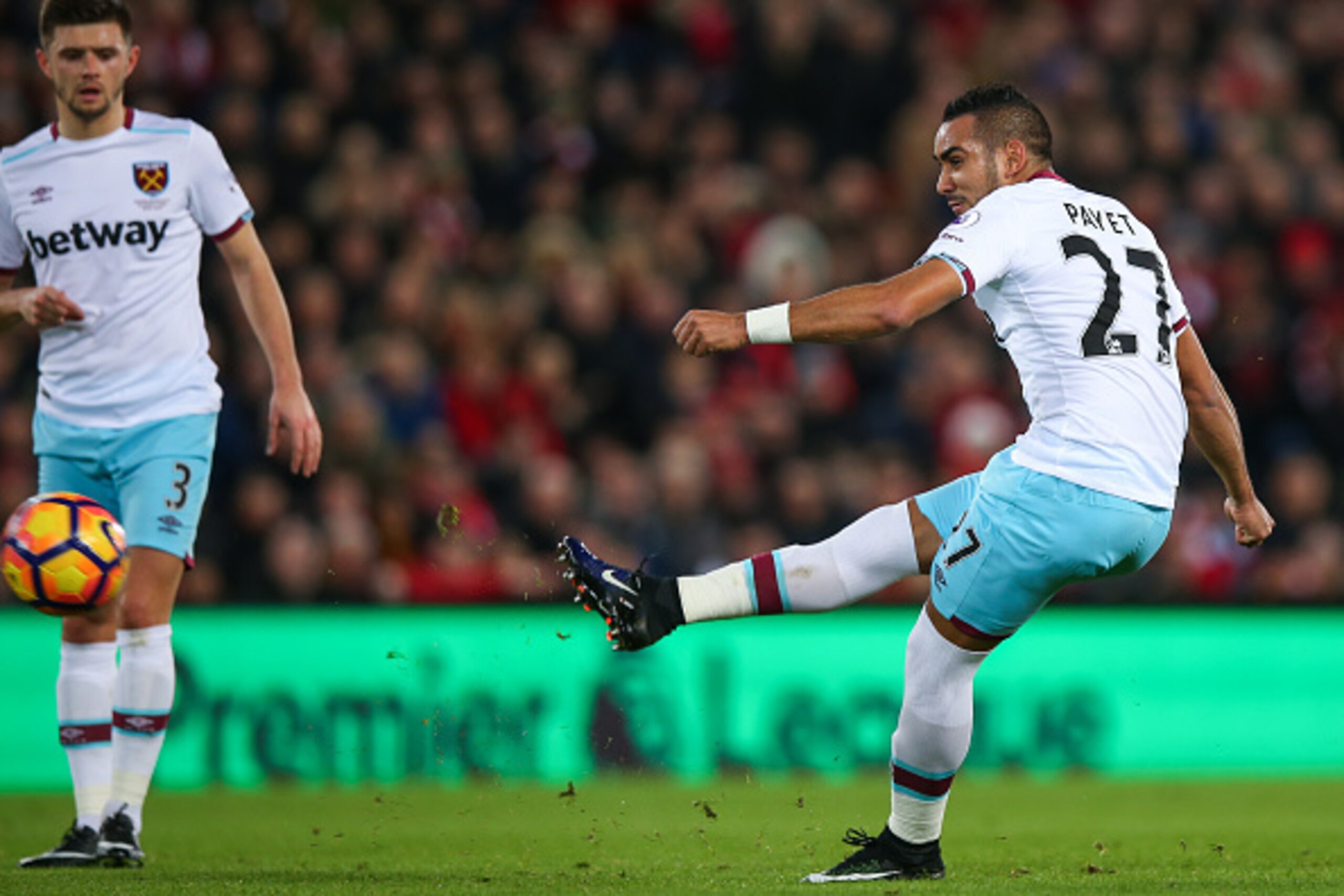 LIVERPOOL, ENGLAND - DECEMBER 11: Dimitri Payet of West Ham United scores a goal to make it 1-1 during the Premier League match between Liverpool and West Ham United at Anfield on December 11, 2016 in Liverpool, England. (Photo by Robbie Jay Barratt - AMA