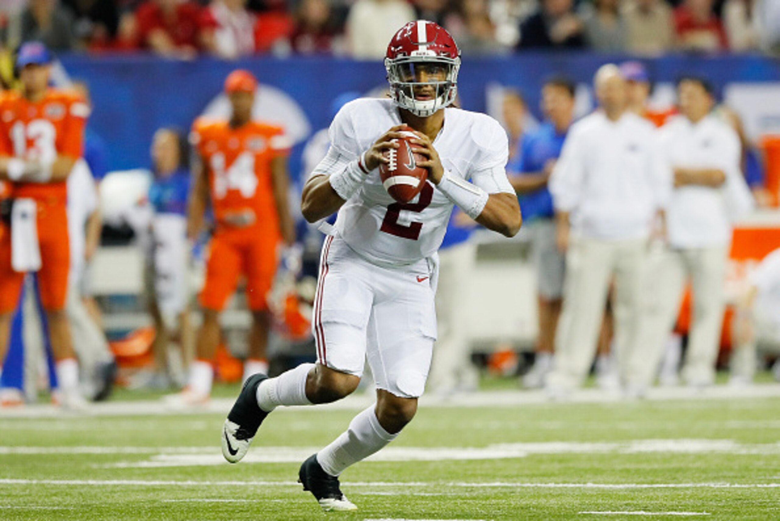 ATLANTA, GA - DECEMBER 03:  Jalen Hurts #2 of the Alabama Crimson Tide looks to pass in the first quarter against the Florida Gators during the SEC Championship game at the Georgia Dome on December 3, 2016 in Atlanta, Georgia.  (Photo by Kevin C. Cox/Gett