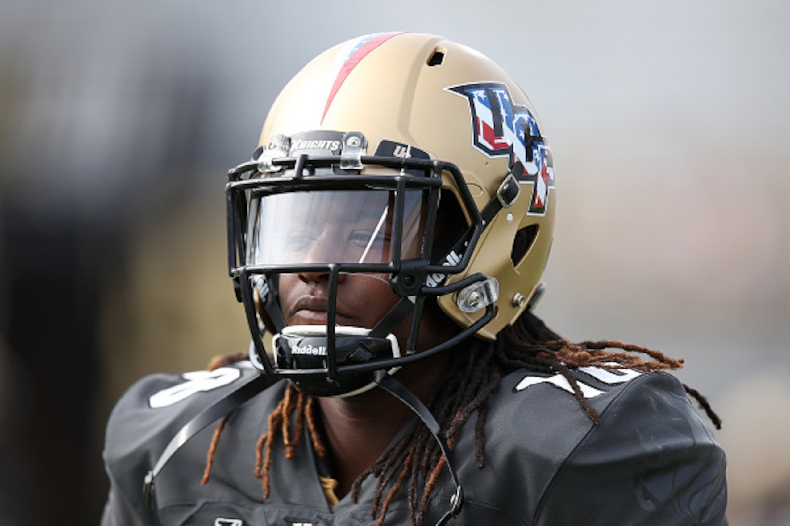ORLANDO, FL - NOVEMBER 12:  Shaquem Griffin #18 of the UCF Knights is seen during a NCAA football game against the Cincinnati Bearcats at Bright House Networks Stadium on November 12, 2016 in Orlando, Florida. (Photo by Alex Menendez/Getty Images)
