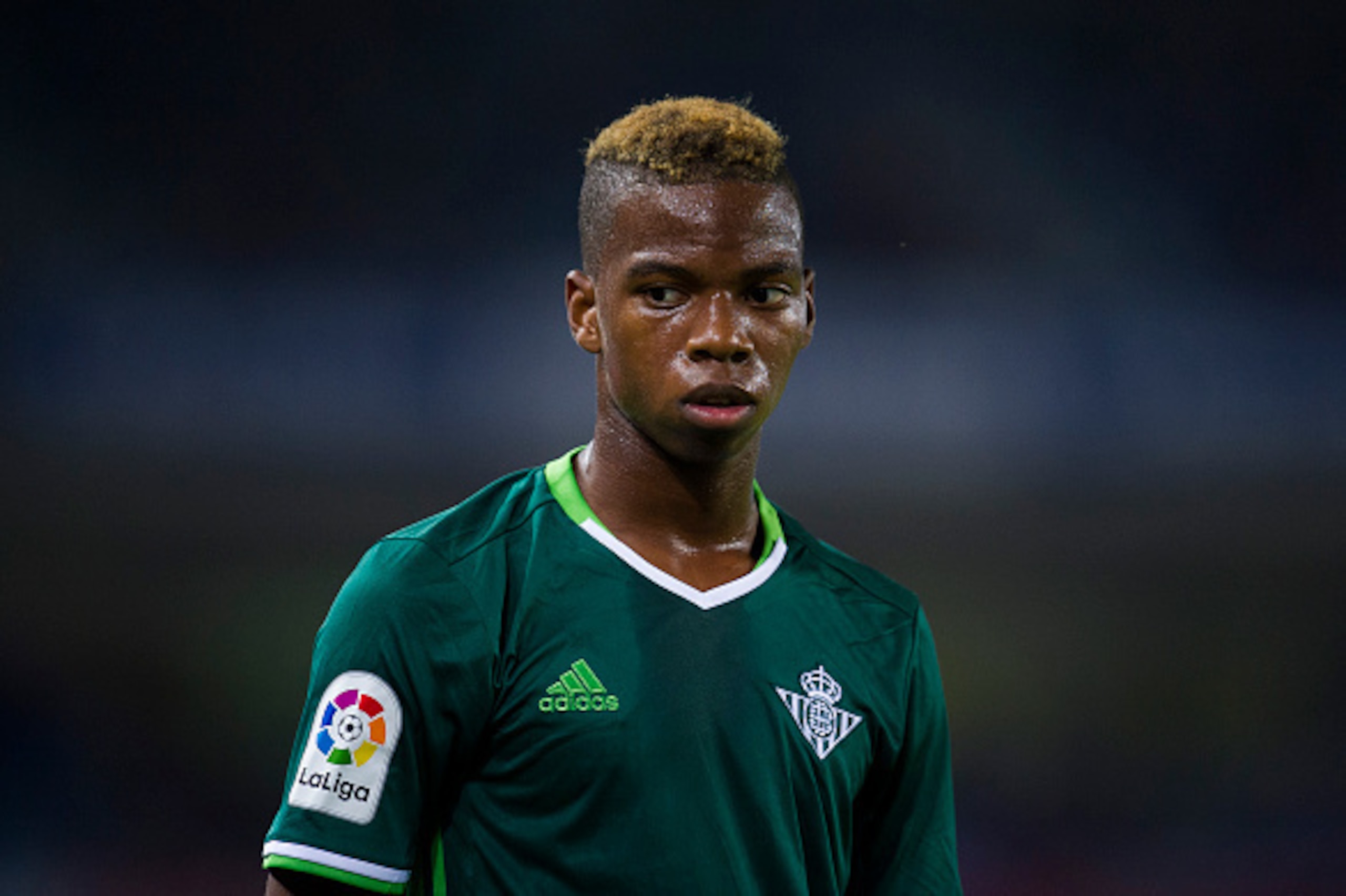 SAN SEBASTIAN, SPAIN - SEPTEMBER 30:  Charly Musonda of Real Betis reacts during the La Liga match between Real Sociedad de Futbol and Real Betis Balompie at Estadio Anoeta on September 30, 2016 in San Sebastian, Spain.  (Photo by Juan Manuel Serrano Arce