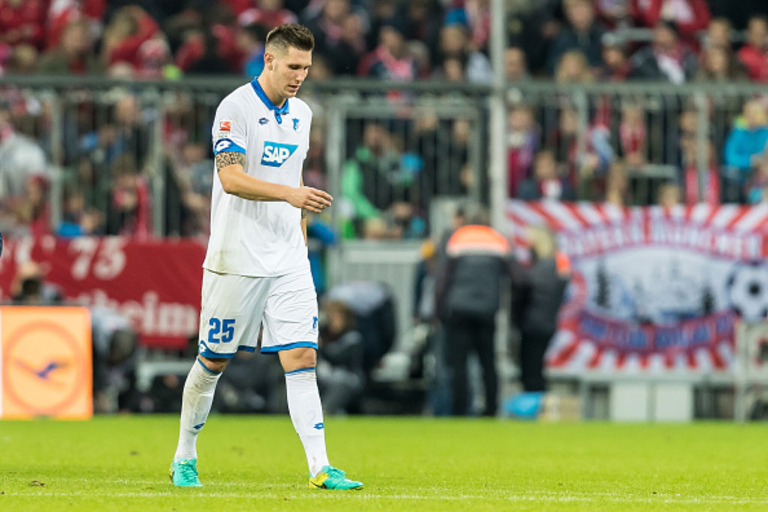 Muenchen, Deutschland, 05.11.2016, Bundesliga 10. Spieltag, FC Bayern Muenchen - TSG 1899 Hoffenheim, Niklas Suele (TSG)   (Photo by TF-Images/Getty Images)