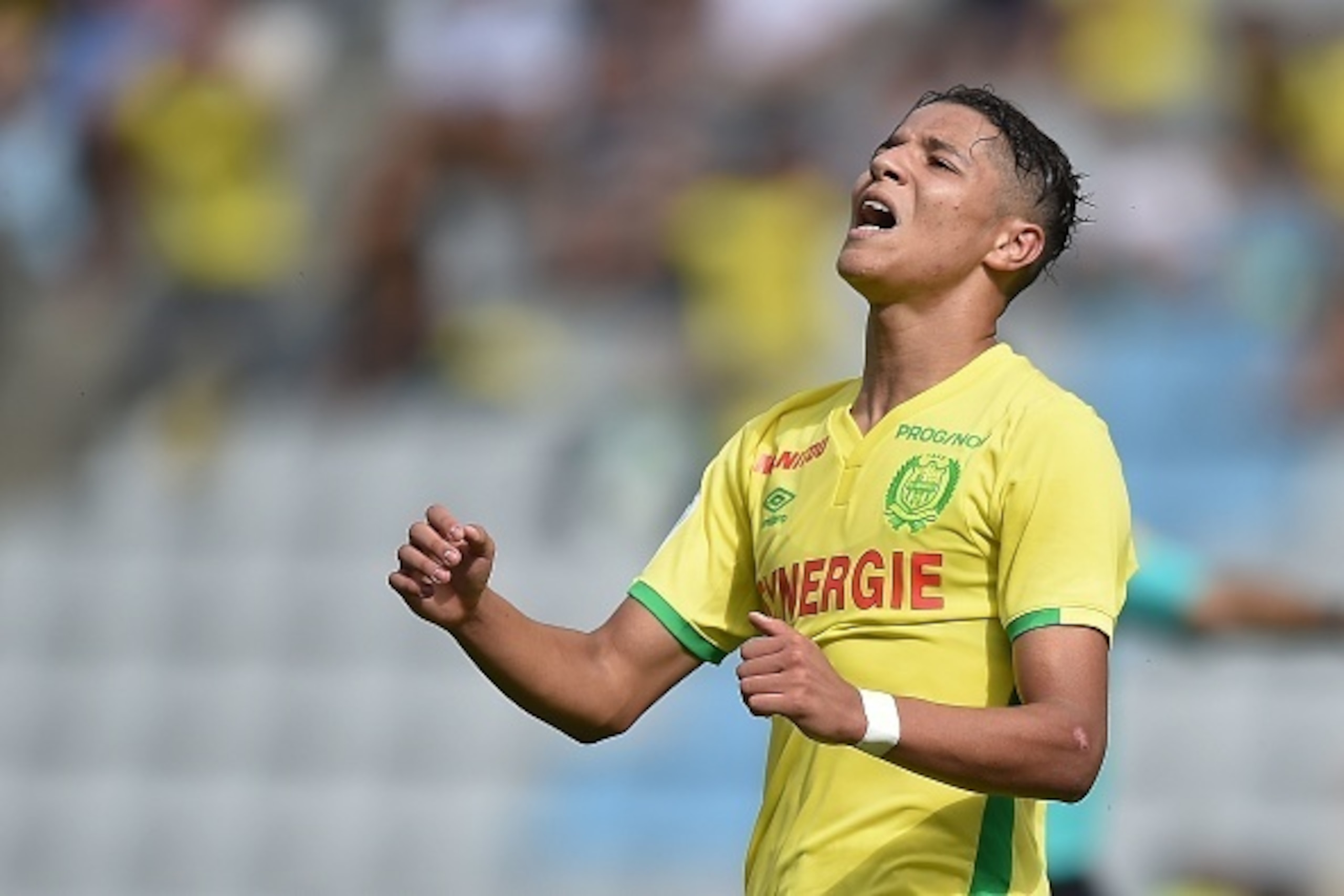 Nantes' French midfielder Amine Harit reacts during the French L1 football match between Nantes and Metz on September 11, 2016 at the Beaujoire Stadium in Nantes, western France. / AFP / JEAN-SEBASTIEN EVRARD        (Photo credit should read JEAN-SEBASTIE