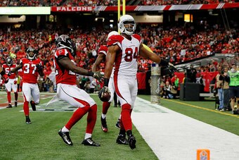 ATLANTA, GA - NOVEMBER 27: Jermaine Gresham #84 of the Arizona Cardinals celebrates after catching a pass for a touchdown during the first half against the Atlanta Falcons at the Georgia Dome on November 27, 2016 in Atlanta, Georgia. (Photo by Kevin C.  C