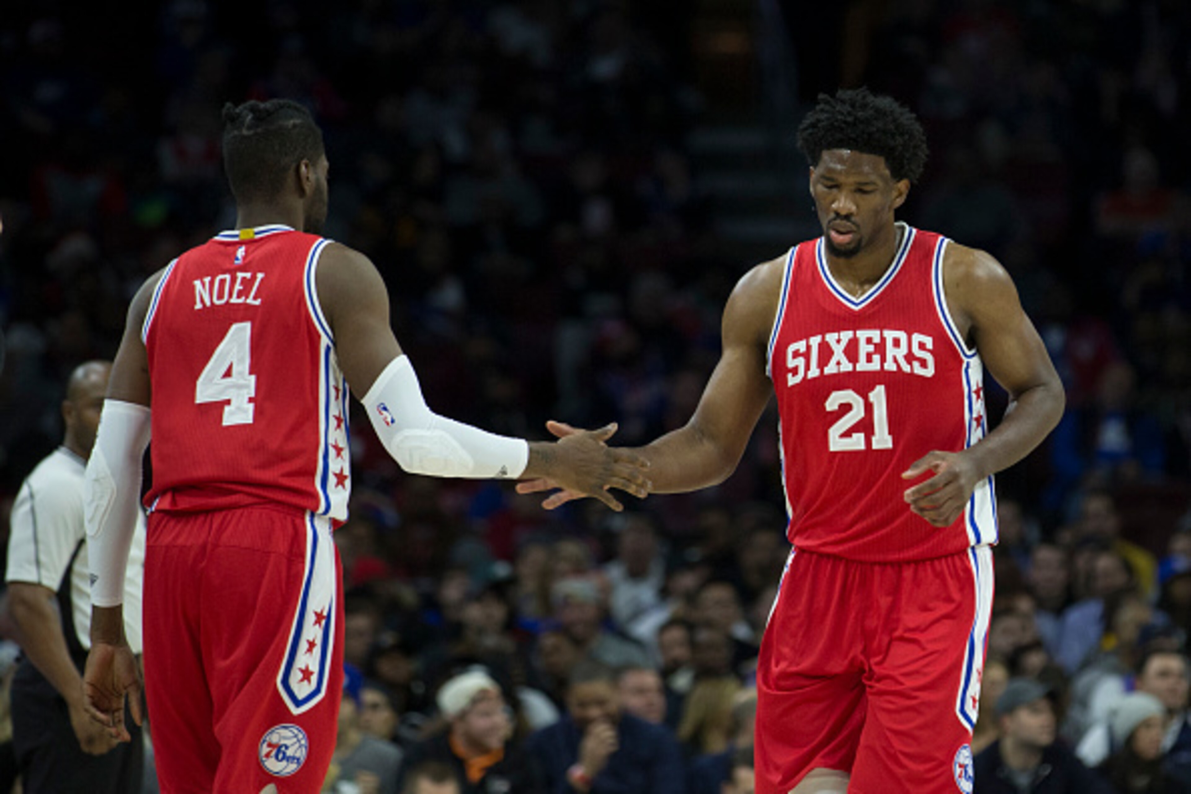 PHILADELPHIA, PA - DECEMBER 16: Nerlens Noel #4 of the Philadelphia 76ers substitutes in for Joel Embiid #21 in the first quarter against the Los Angeles Lakers at Wells Fargo Center on December 16, 2016 in Philadelphia, Pennsylvania. The Lakers defeated 