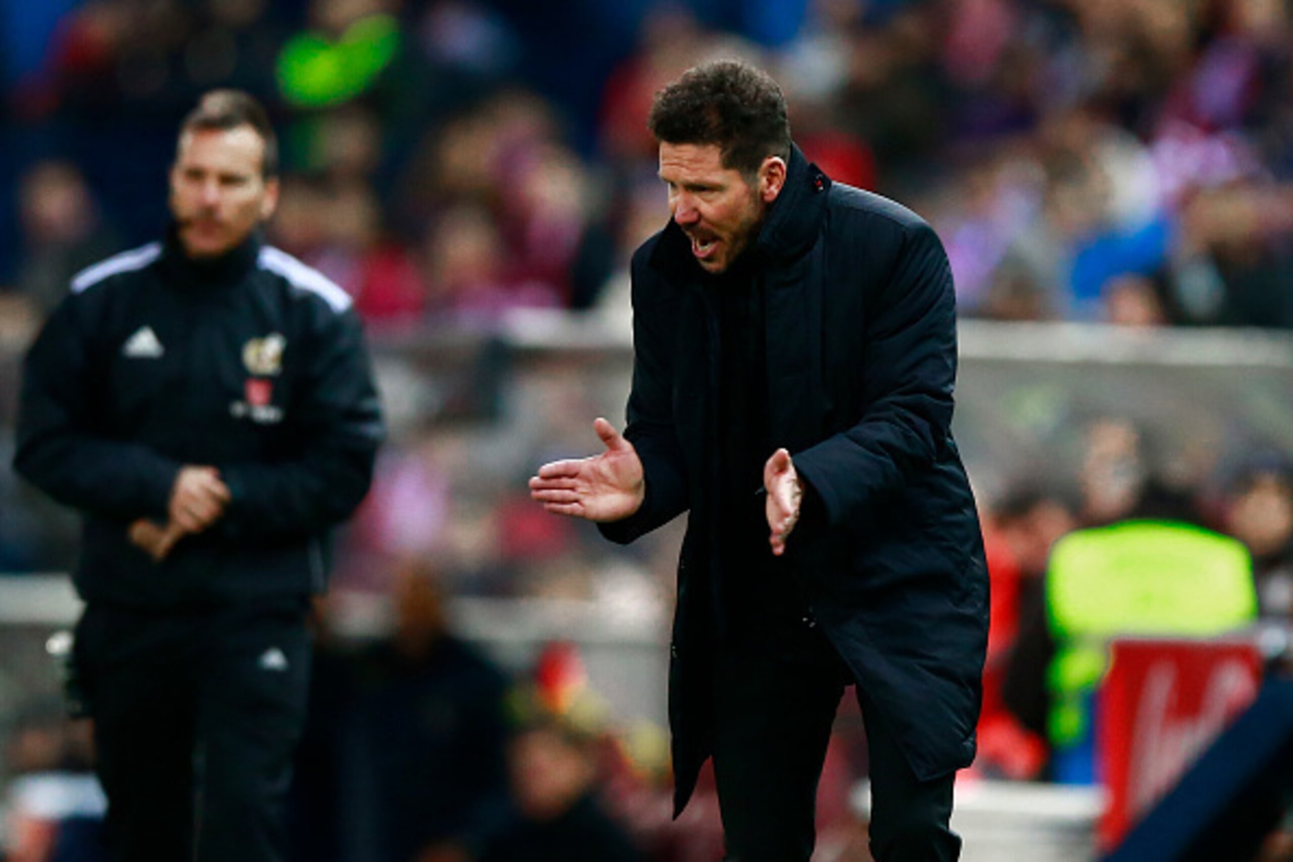 MADRID, SPAIN - DECEMBER 17: Coach Diego Pablo Simeone of Atletico de Madrid encourages his team during the La Liga match between Club Atletico de Madrid and UD Las Palmas at Vicente Calderon Stadium on December 17, 2016 in Madrid, Spain. (Photo by Gonzal