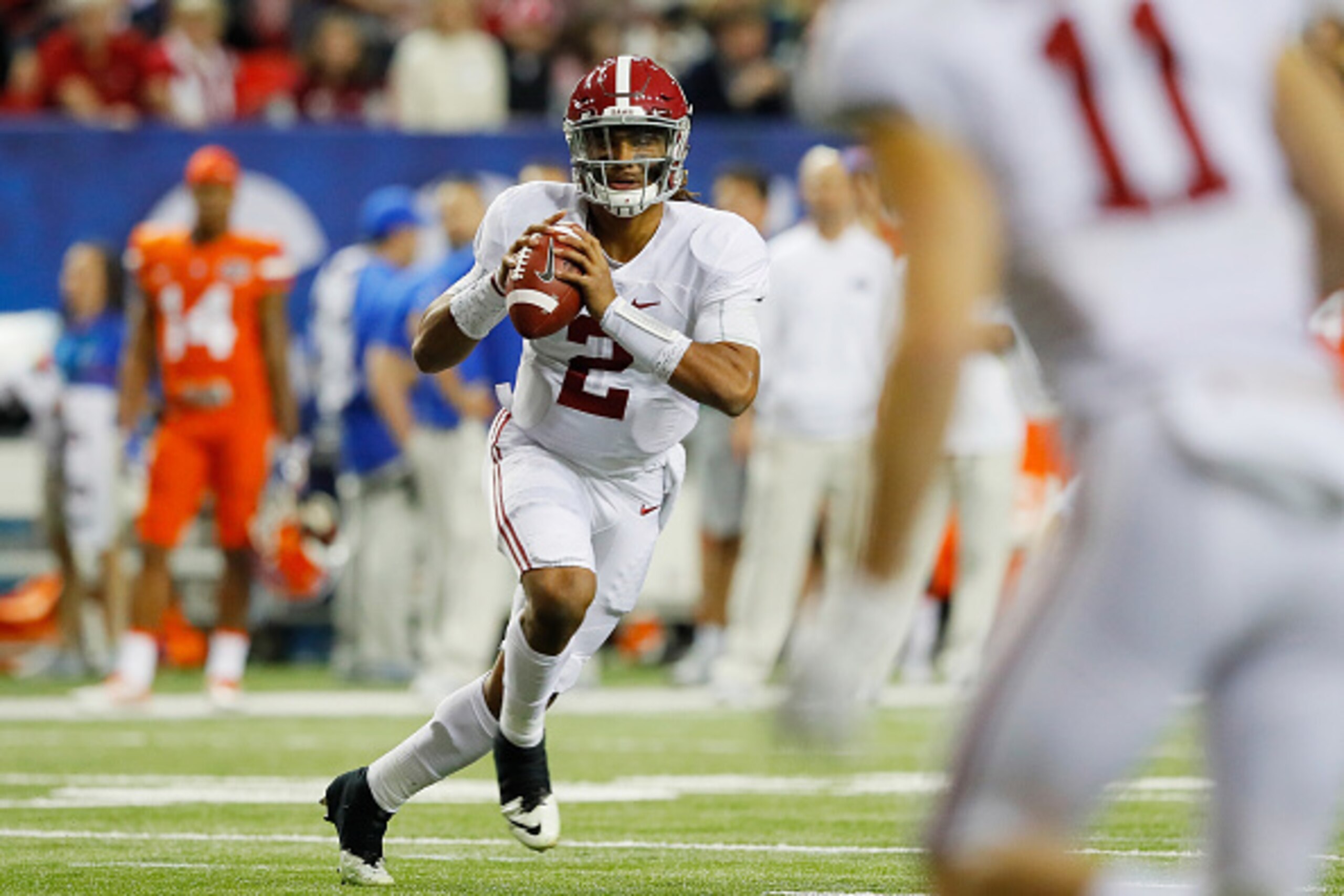 ATLANTA, GA - DECEMBER 03: Jalen Hurts #2 of the Alabama Crimson Tide looks to pass in the first quarter against the Florida Gators during the SEC Championship game at the Georgia Dome on December 3, 2016 in Atlanta, Georgia. (Photo by Kevin C. Cox/Gett ATLANTA, GA - DECEMBER 03: Jalen Hurts #2 of the Alabama Crimson Tide looks to pass in the first quarter against the Florida Gators during the SEC Championship game at the Georgia Dome on December 3, 2016 in Atlanta, Georgia. (Photo by Kevin C. Cox/Gett