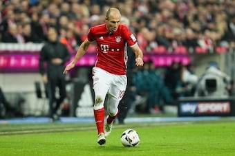 MUNICH, GERMANY - DECEMBER 10: Arjen Robben of Muenchen in action during the Bundesliga match between Bayern Muenchen and VfL Wolfsburg at Allianz Arena on December 10, 2016 in Munich, Germany. (Photo by TF-Images/Getty Images)