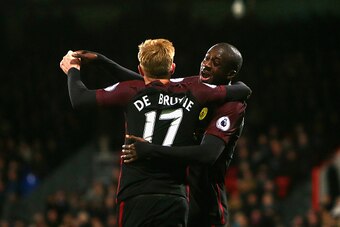 LONDON, ENGLAND - NOVEMBER 19: Yaya Toure of Manchester City (R) celebrates scoring his sides second goal with Kevin De Bruyne of Manchester City (L) during the Premier League match between Crystal Palace and Manchester City at Selhurst Park on November 1