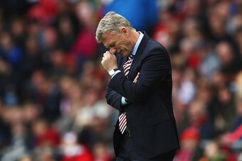SUNDERLAND, ENGLAND - OCTOBER 01: David Moyes, Manager of Sunderland reacts during the Premier League match between Sunderland and West Bromwich Albion at Stadium of Light on October 1, 2016 in Sunderland, England.  (Photo by Matthew Lewis/Getty Images)