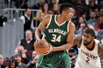CLEVELAND, OH - DECEMBER 21:  Giannis Antetokounmpo #34 of the Milwaukee Bucks handles the ball against the Cleveland Cavaliers on December 21, 2016 at Quicken Loans Arena in Cleveland, Ohio. NOTE TO USER: User expressly acknowledges and agrees that, by d