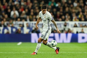 MADRID, SPAIN - DECEMBER 07: James Rodriguez of Real Madrid in action  during the UEFA Champions League match between Real Madrid CF and Borussia Dortmund at Bernabeu on December 7, 2016 in Madrid. (Photo by TF-Images/Getty Images)