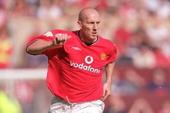 MANCHESTER, ENGLAND - AUG:  Jaap Stam of Manchester United on the ball during the FA Carling Premiership match against Newcastle United on 20 Aug 2000 at Old Trafford in Manchester, England. Manchester United won 2-0. (Photo by Gary M Prior/Getty Images)